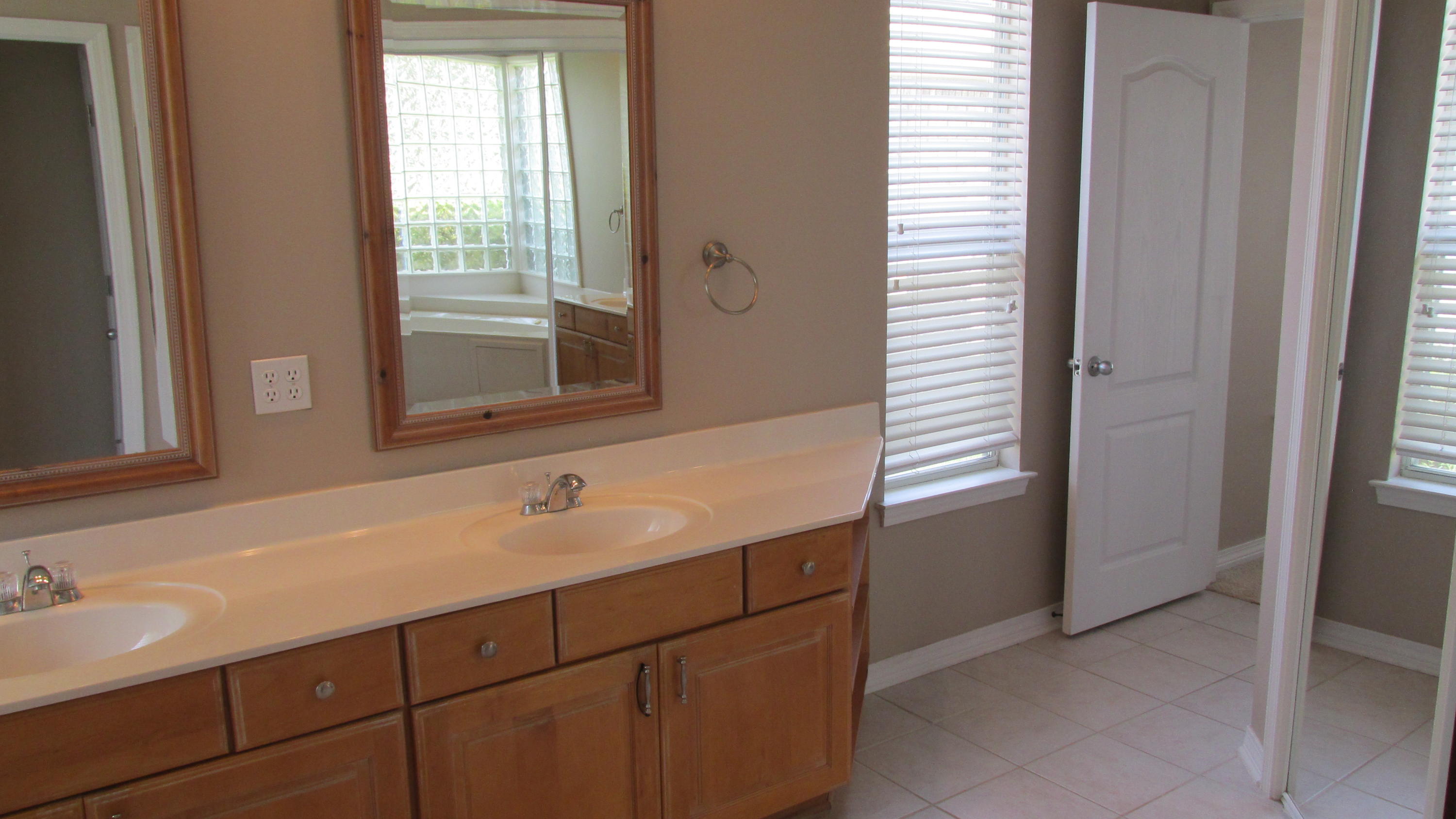 INDIAN LAKE PH 3 - Residential Lease