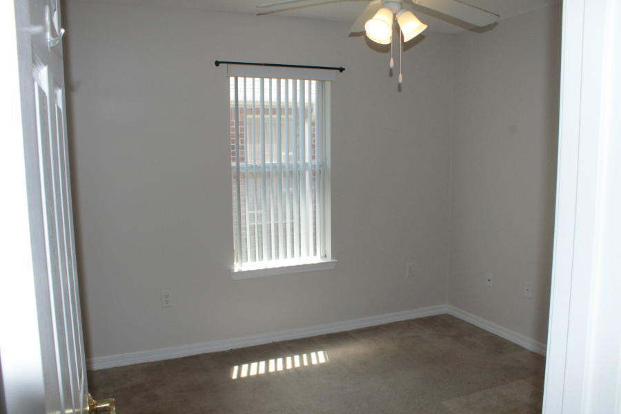 EMERALD VILLAGE S/D - Residential Lease