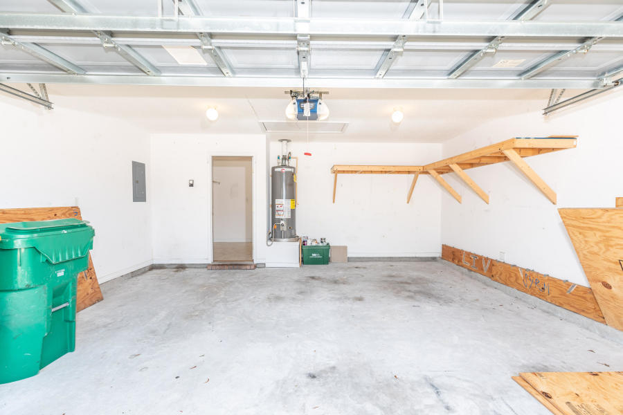 EMERALD VILLAGE S/D - Residential Lease