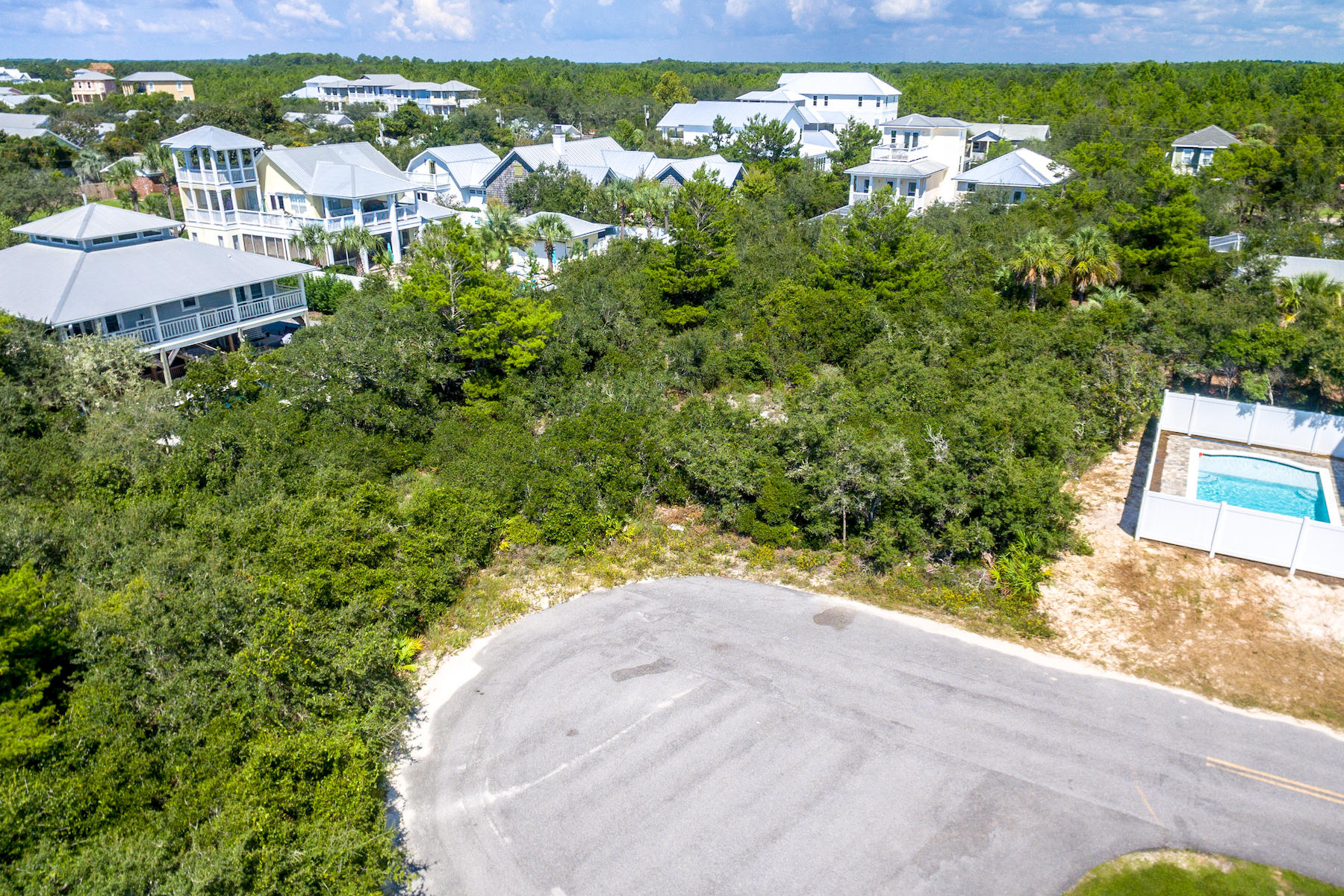 SEACREST EAST - Land