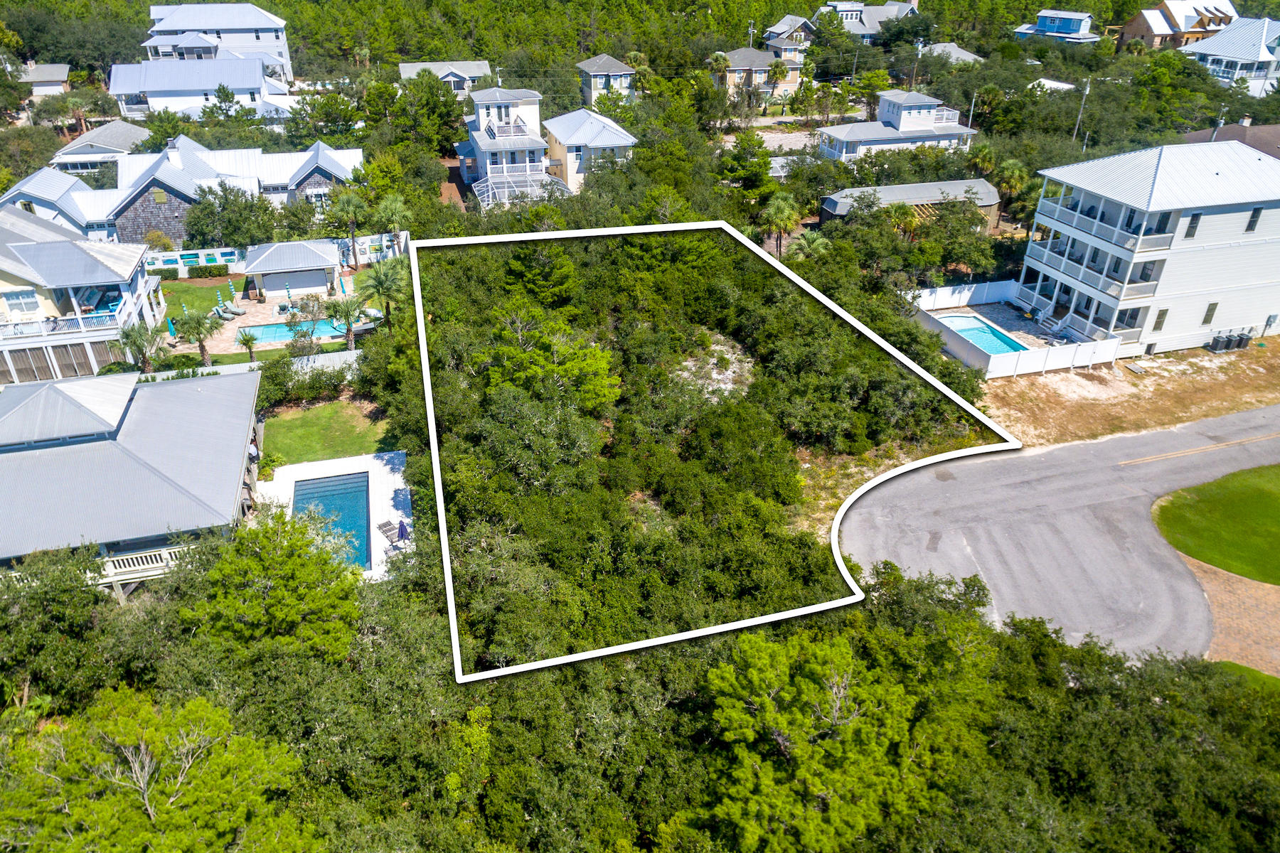 SEACREST EAST - Land