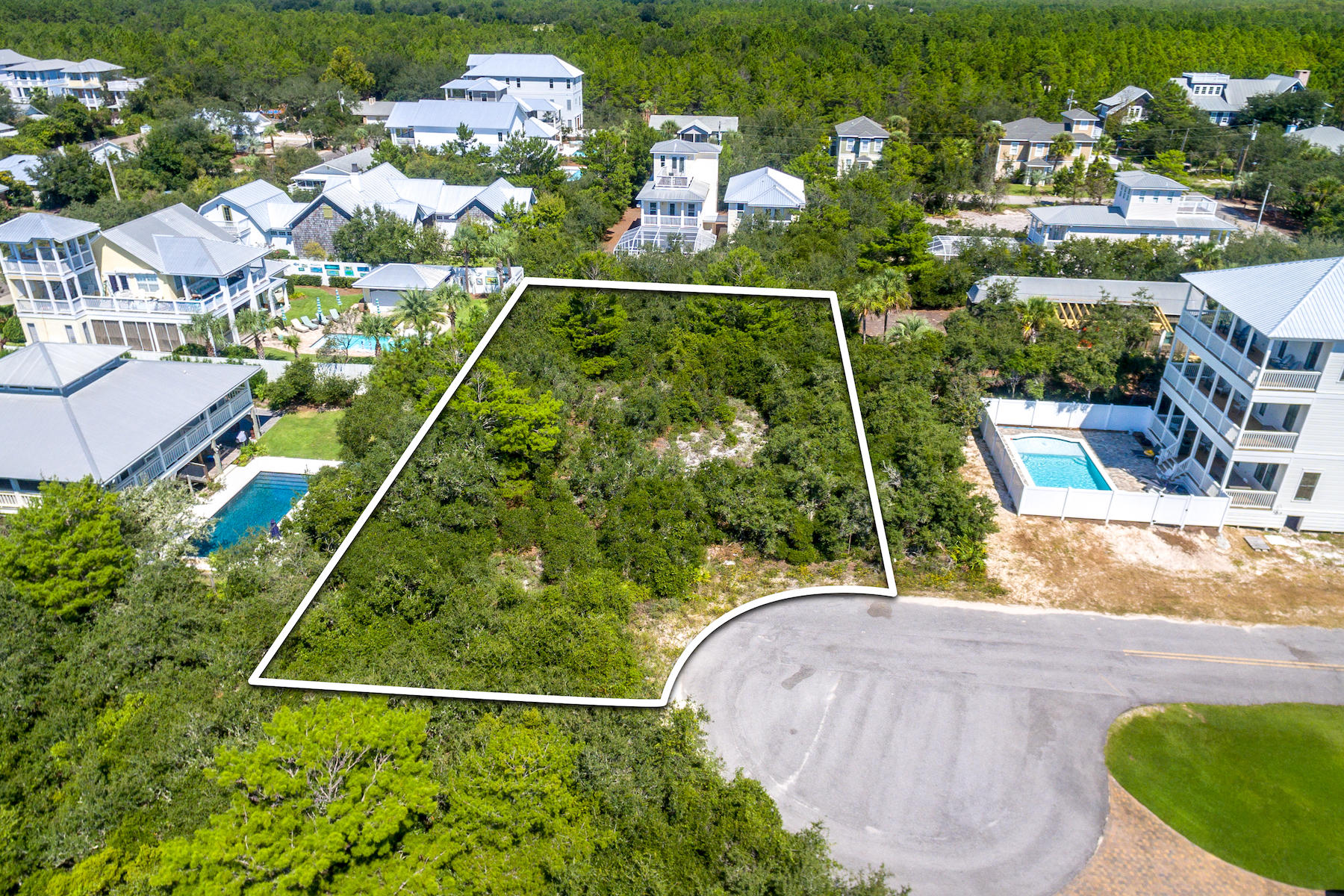 SEACREST EAST - Land