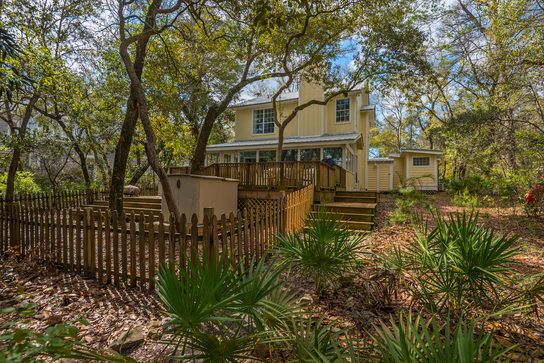 SEAGROVE SHORES 4TH ADD - Residential