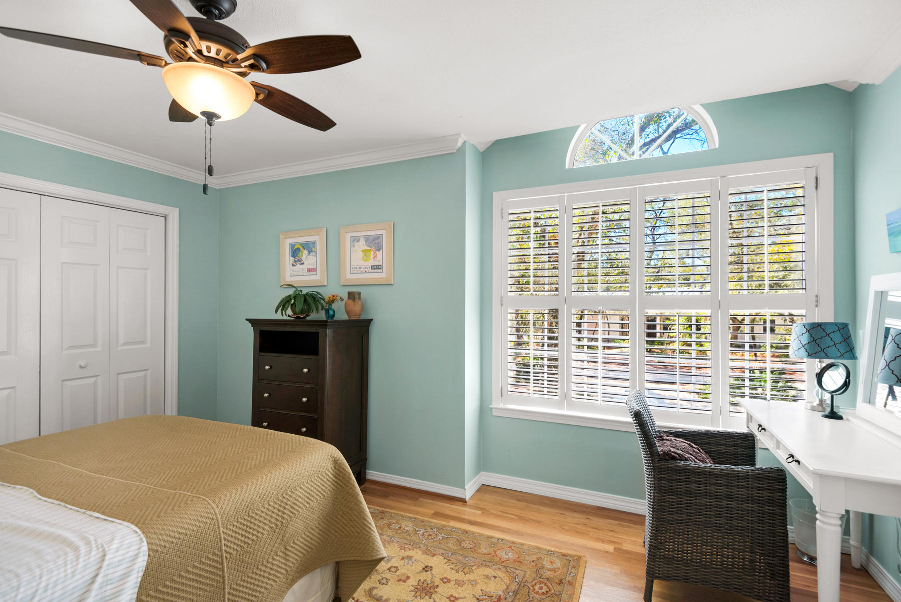 SEAGROVE SHORES 4TH ADD - Residential