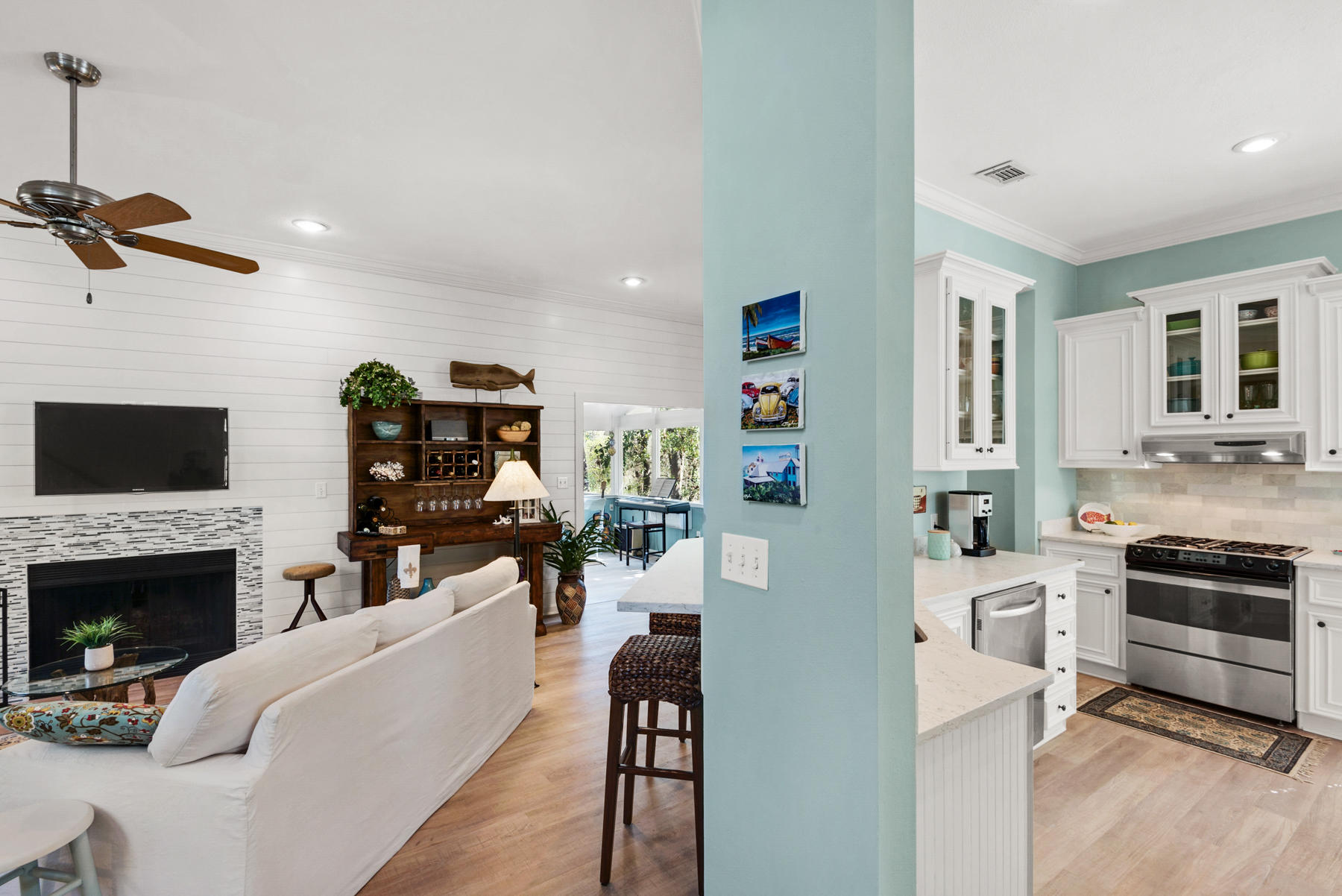 SEAGROVE SHORES 4TH ADD - Residential