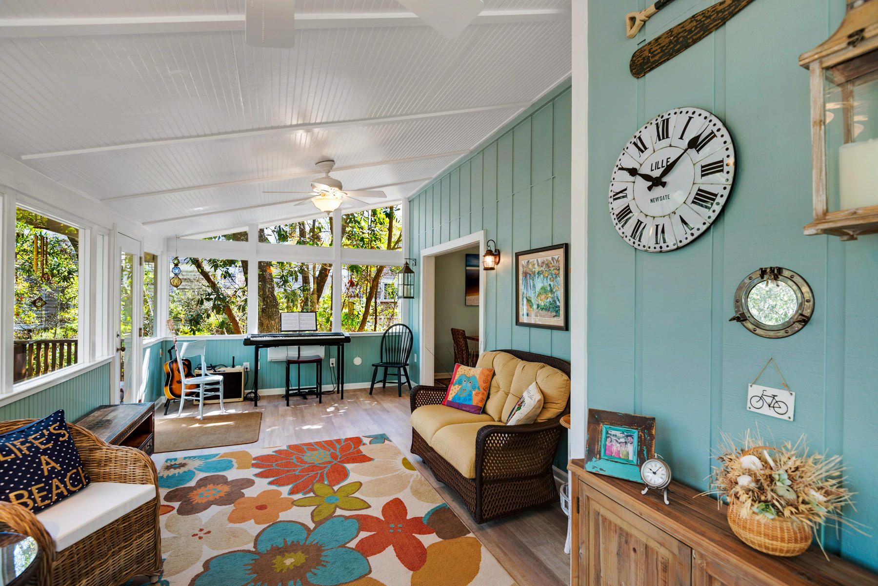 SEAGROVE SHORES 4TH ADD - Residential