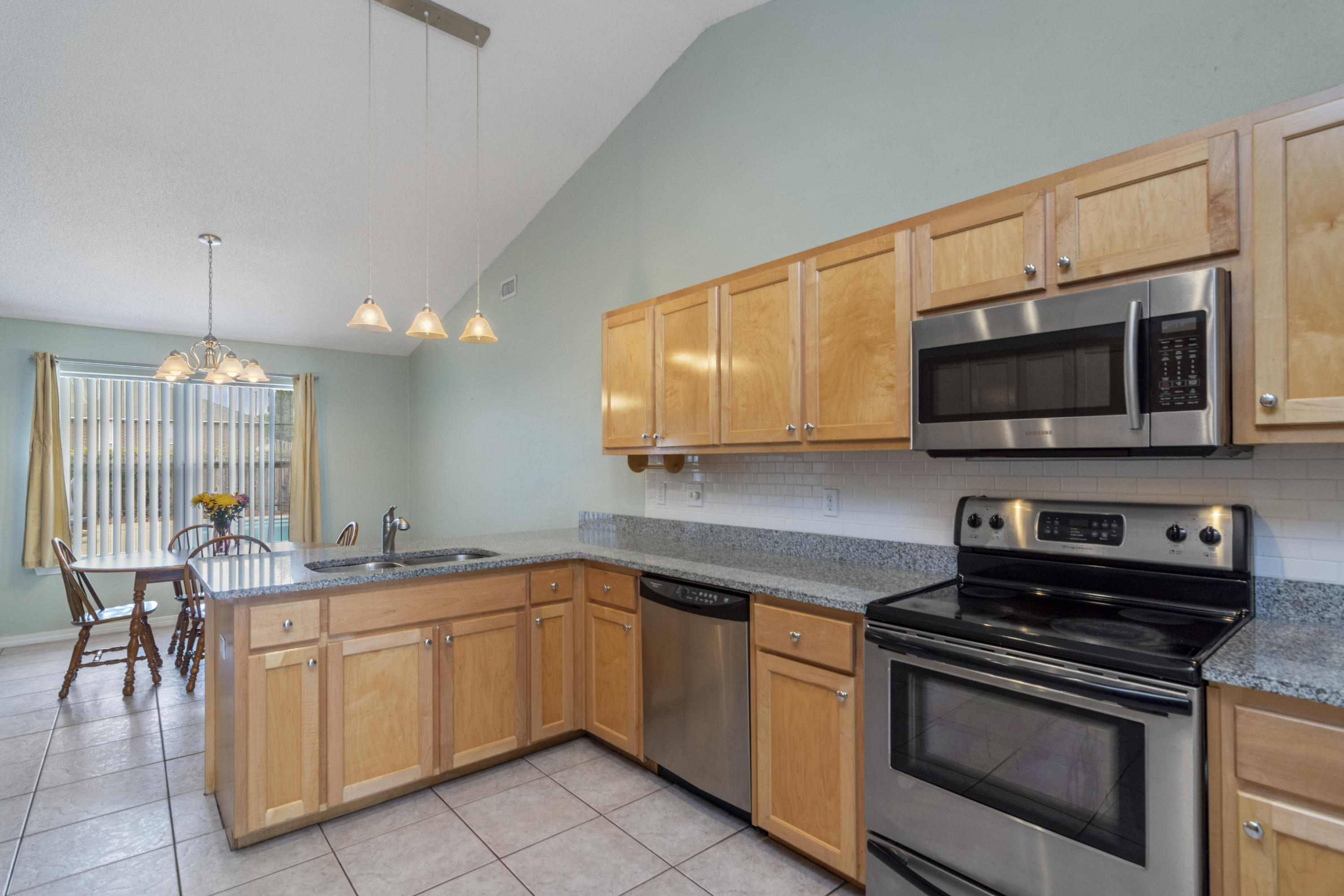 LEE FARMS PH I - Residential