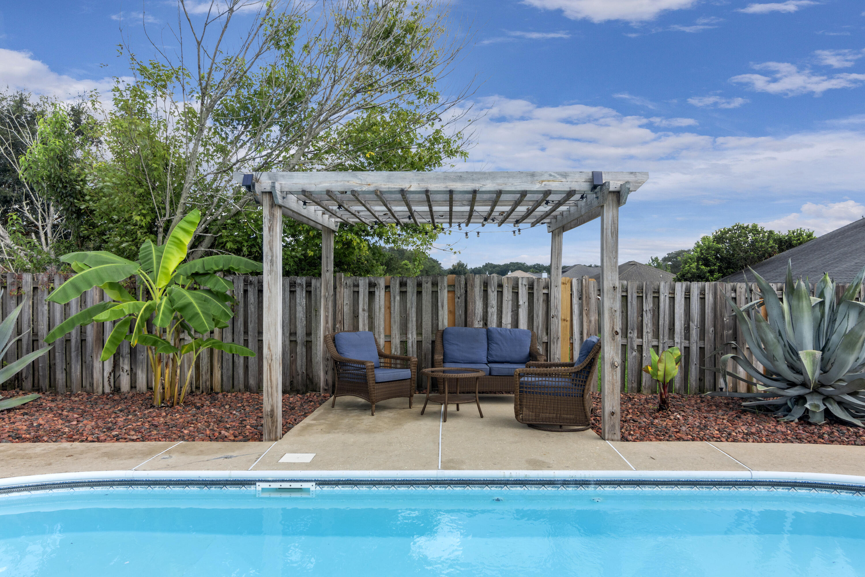 LEE FARMS PH I - Residential