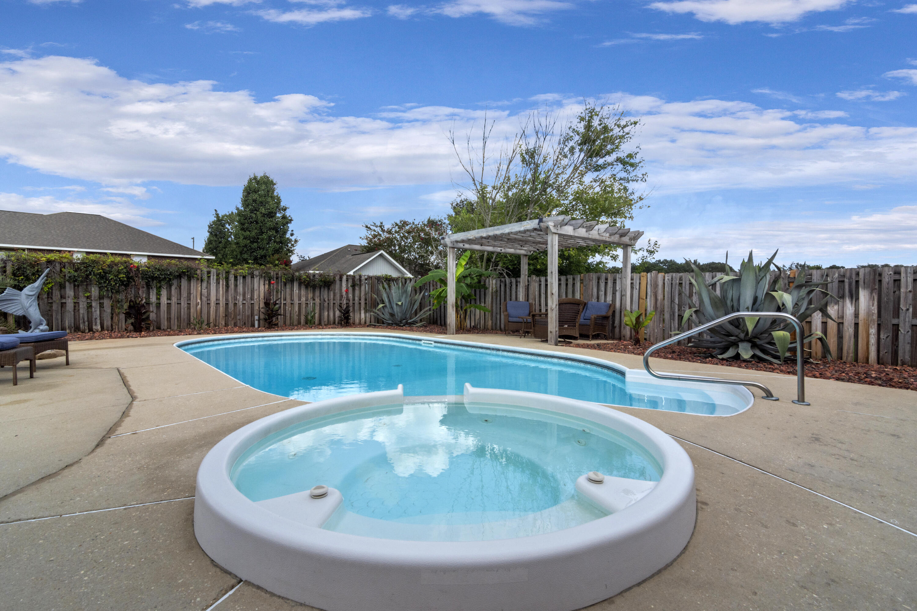 LEE FARMS PH I - Residential