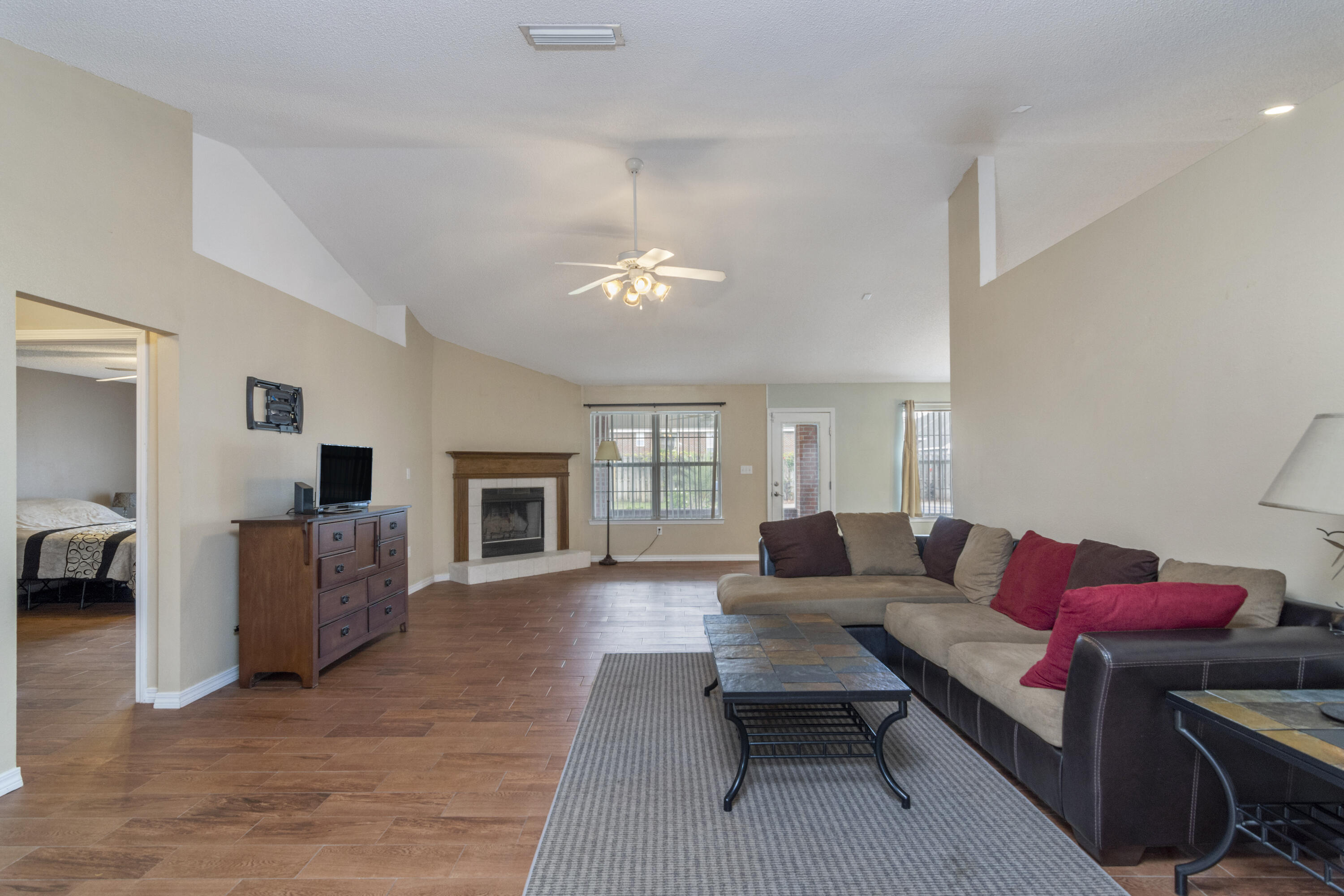 LEE FARMS PH I - Residential