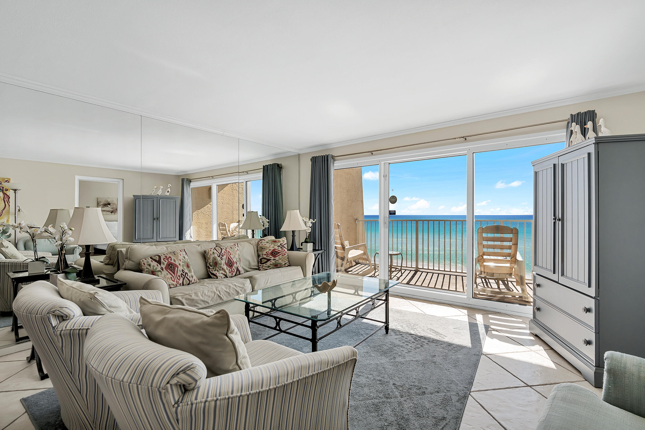 BEACH HOUSE CONDO PH 1 - Residential