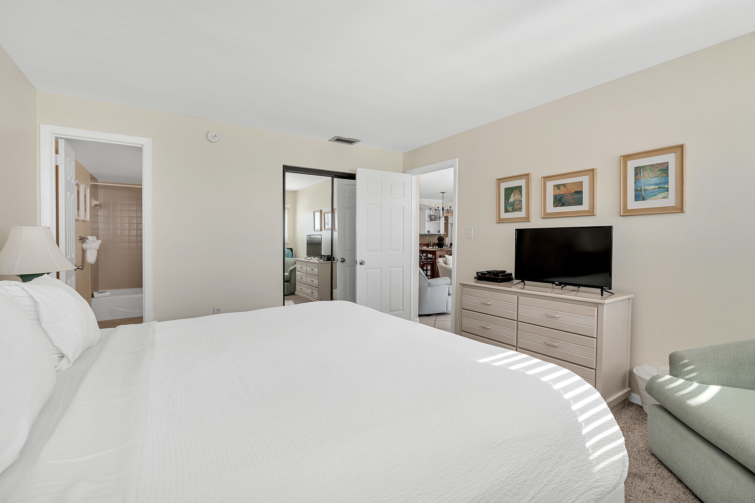 BEACH HOUSE CONDO PH 1 - Residential