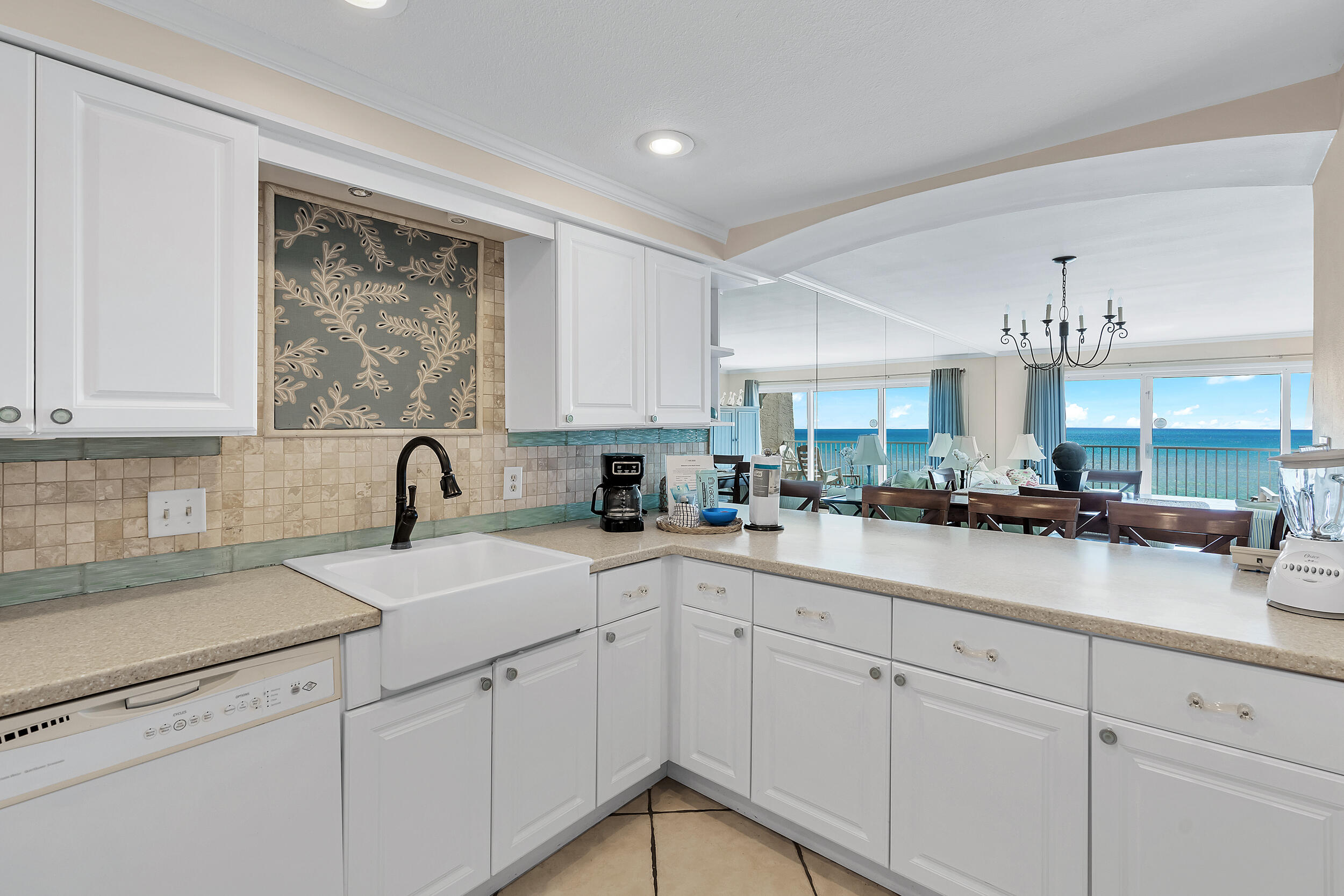 BEACH HOUSE CONDO PH 1 - Residential