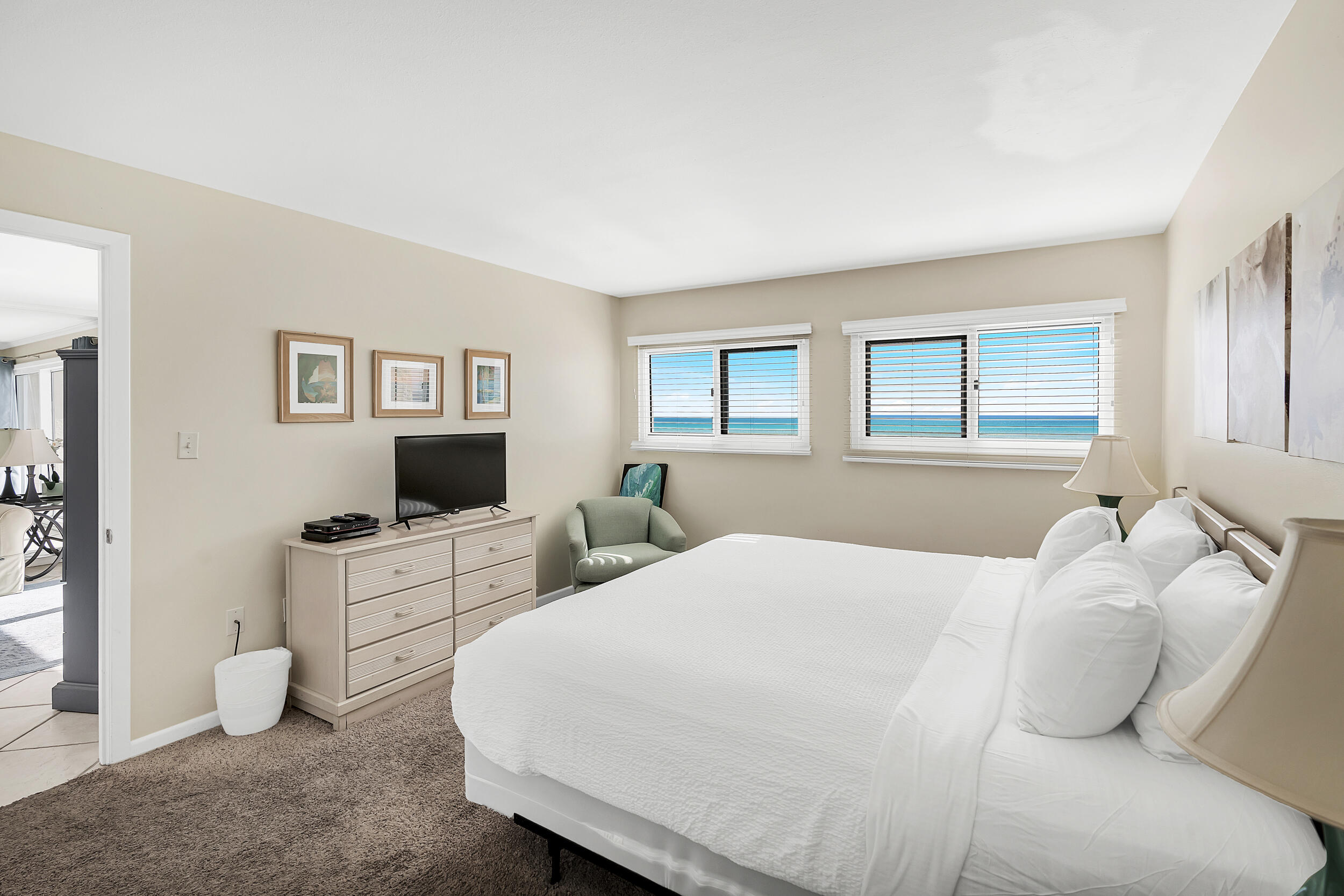 BEACH HOUSE CONDO PH 1 - Residential