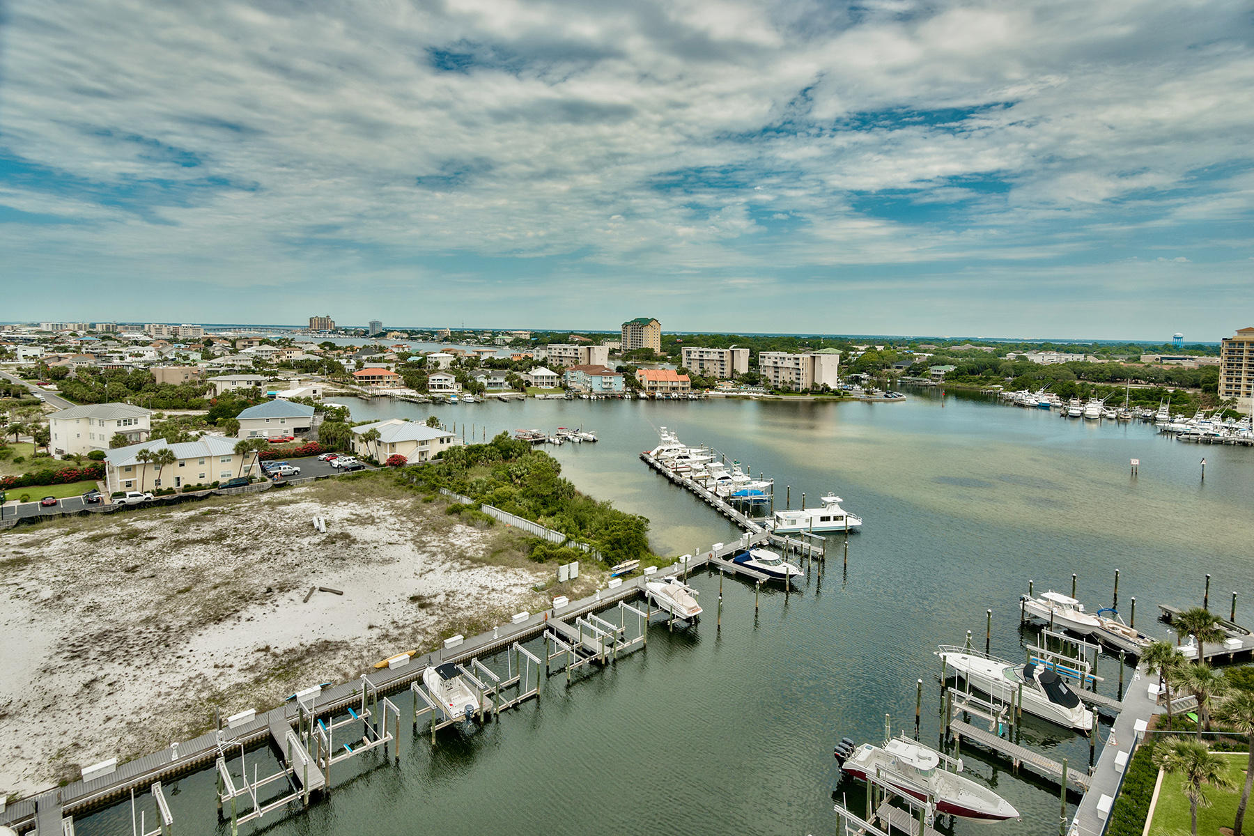 HARBOR LANDING - Residential
