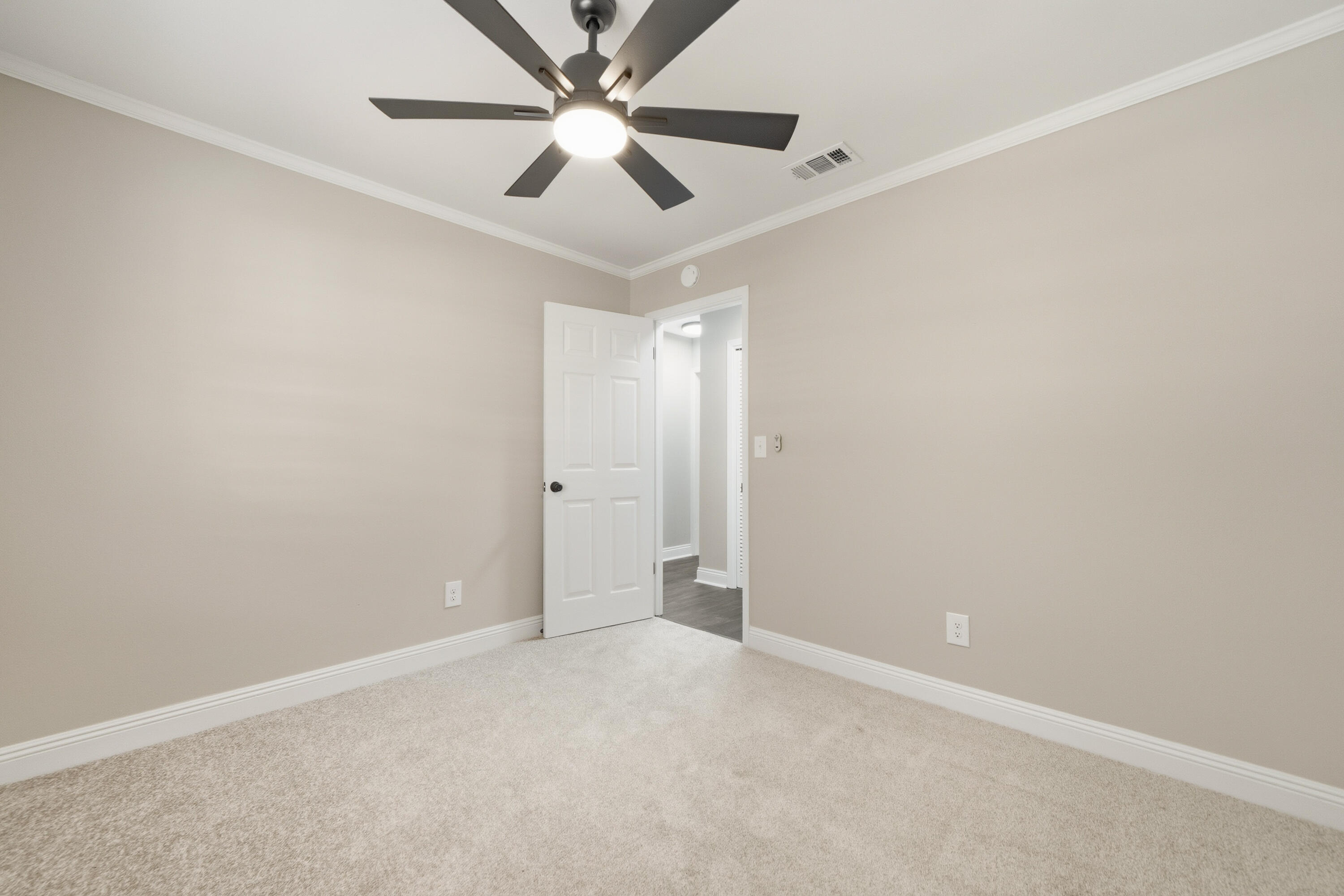 THE NICEVILLE PINES LOT 20 BLK 1 - Residential