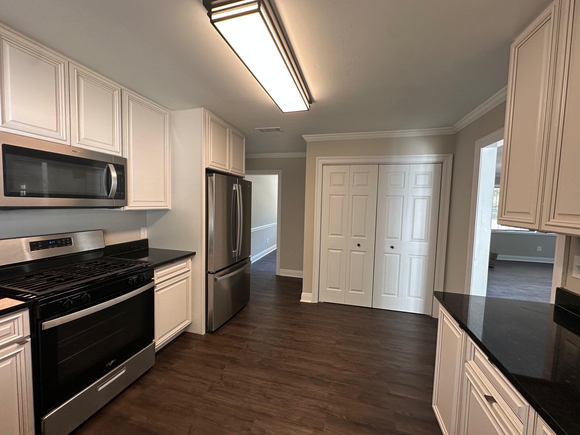 THE NICEVILLE PINES LOT 20 BLK 1 - Residential