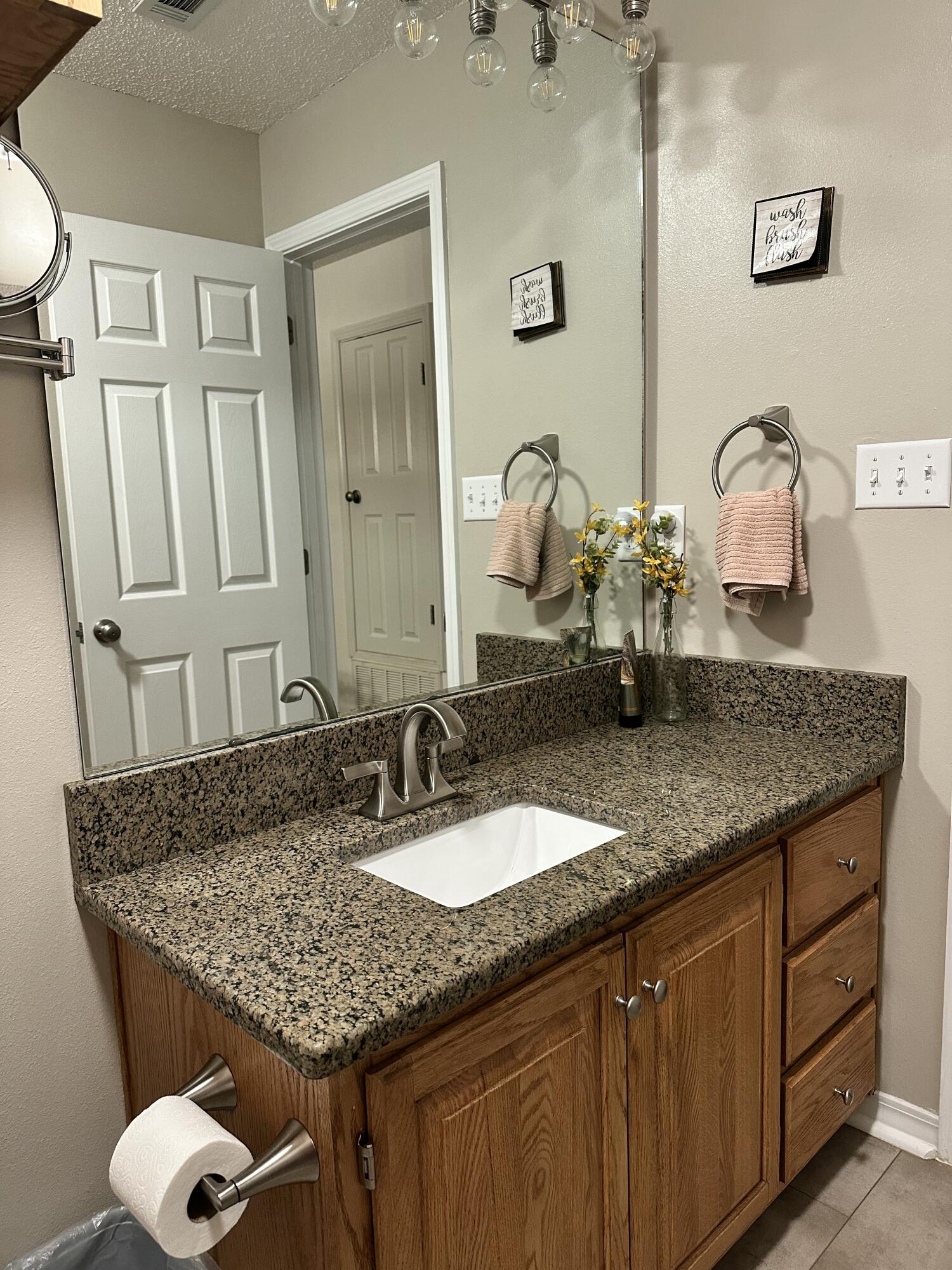 VALPARAISO PLAT 06 - Residential Lease