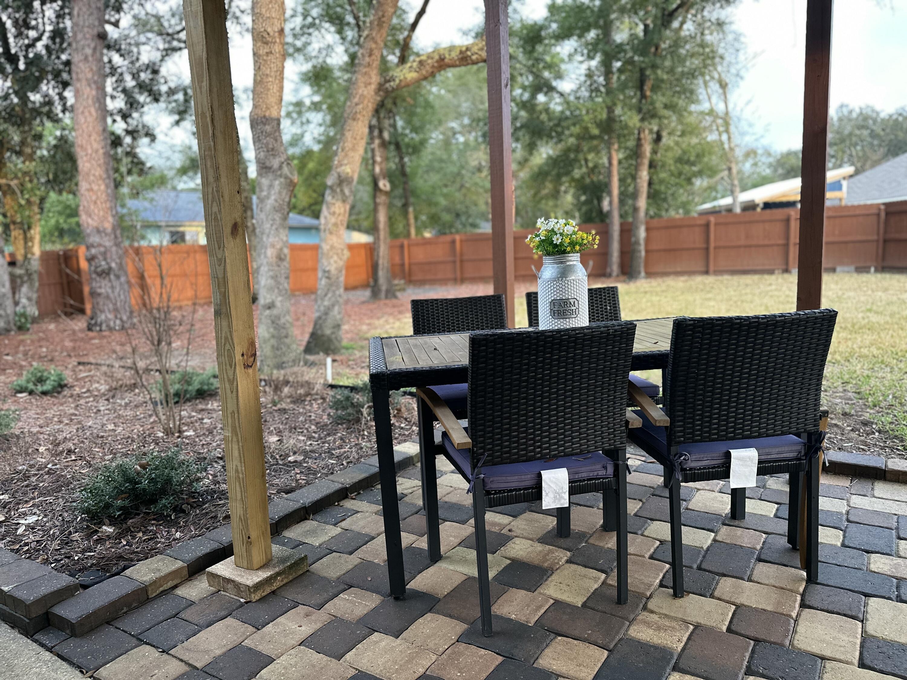 VALPARAISO PLAT 06 - Residential Lease