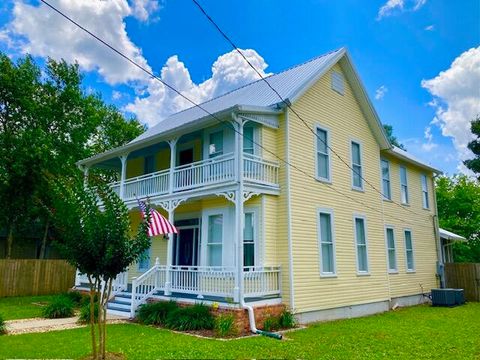290 Crescent Drive DeFuniak Springs FL 32435