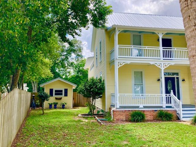 TOWN OF DEFUNIAK SPRINGS - Residential