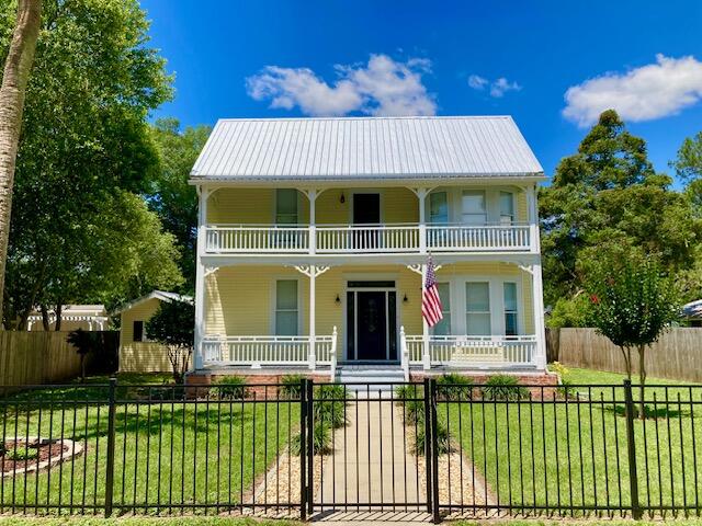 TOWN OF DEFUNIAK SPRINGS - Residential