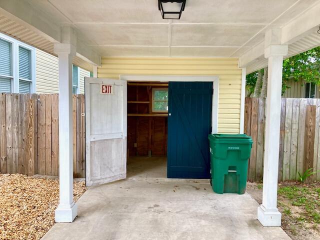 TOWN OF DEFUNIAK SPRINGS - Residential