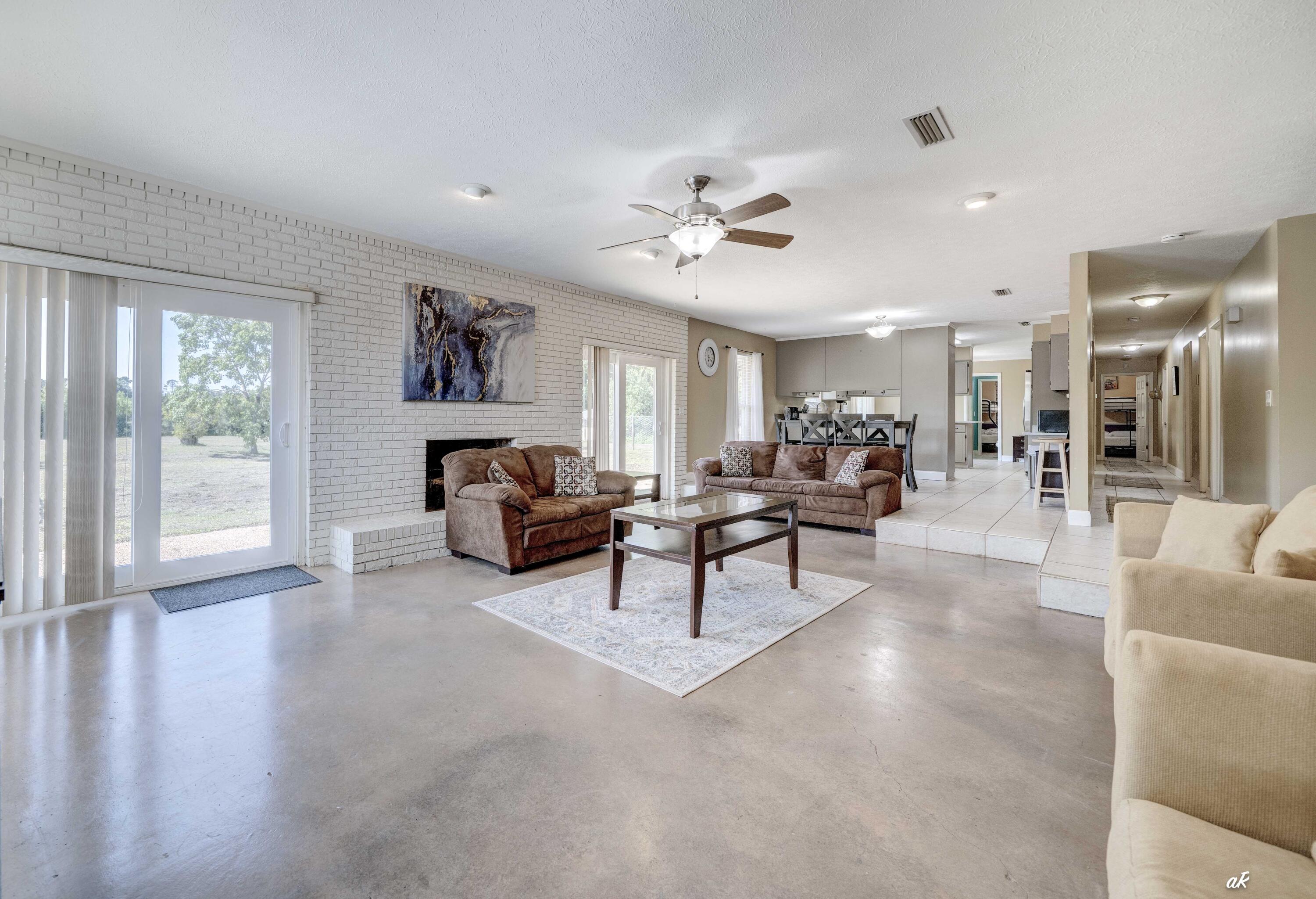 THOMAS DRIVE PARK UNIT 2 - Residential