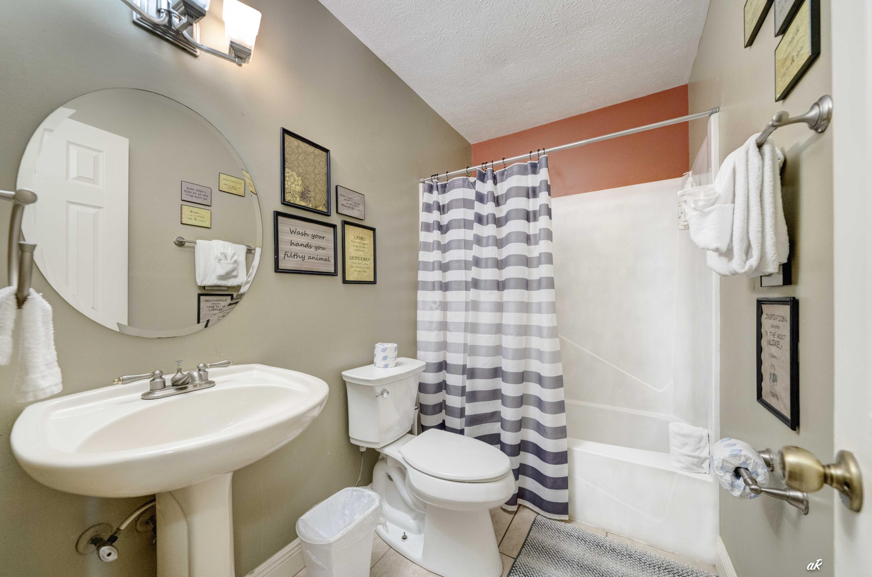 THOMAS DRIVE PARK UNIT 2 - Residential