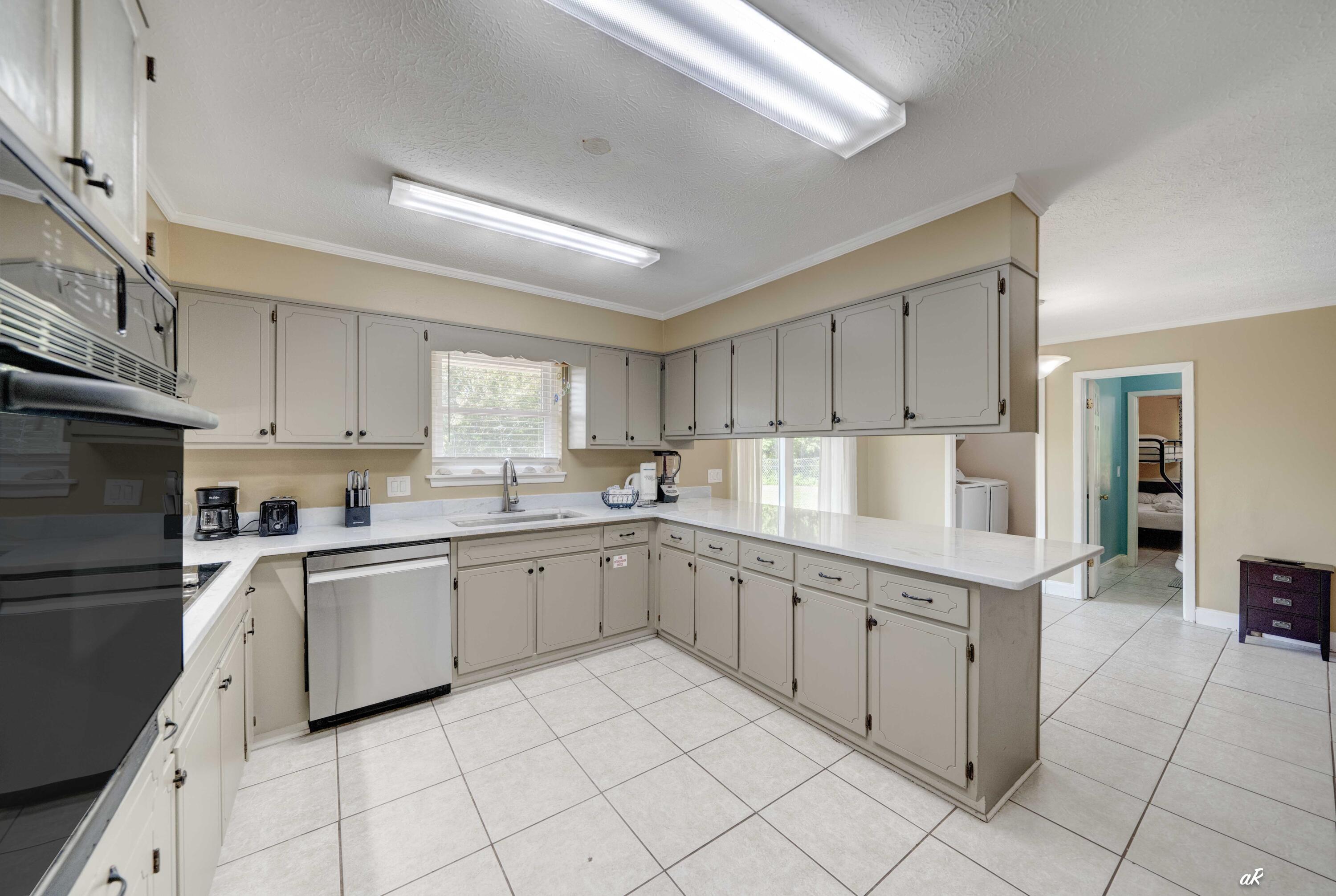 THOMAS DRIVE PARK UNIT 2 - Residential