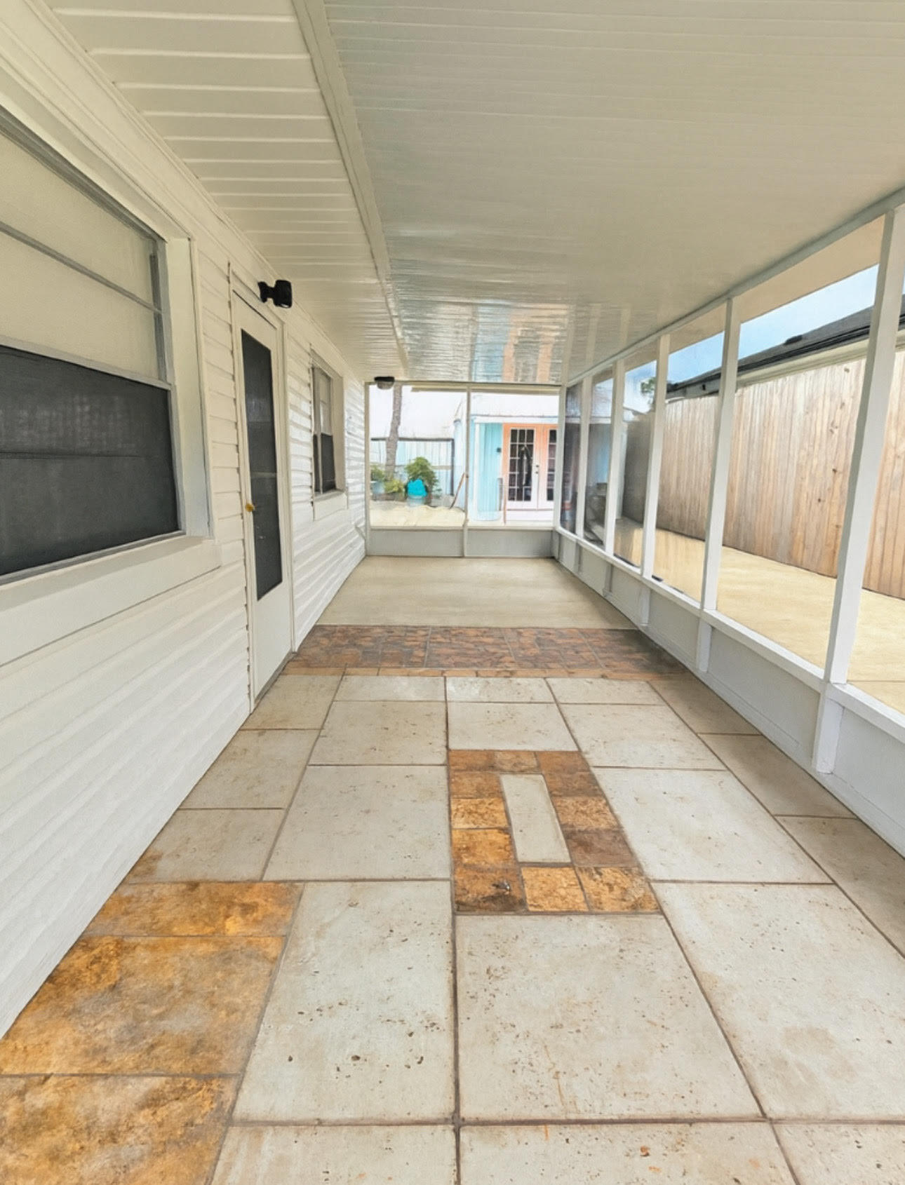 RIVIERA BEACH 1ST ADDN - Residential