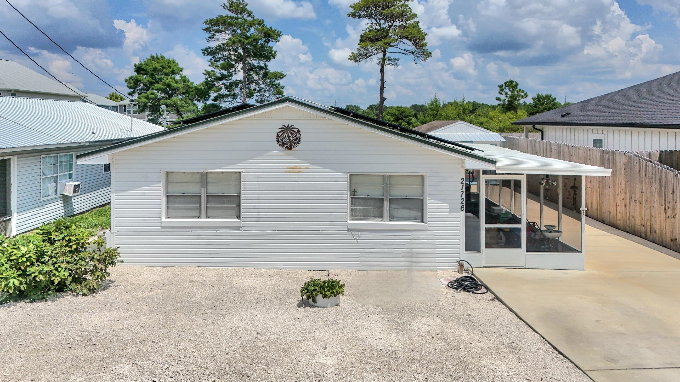 RIVIERA BEACH 1ST ADDN - Residential