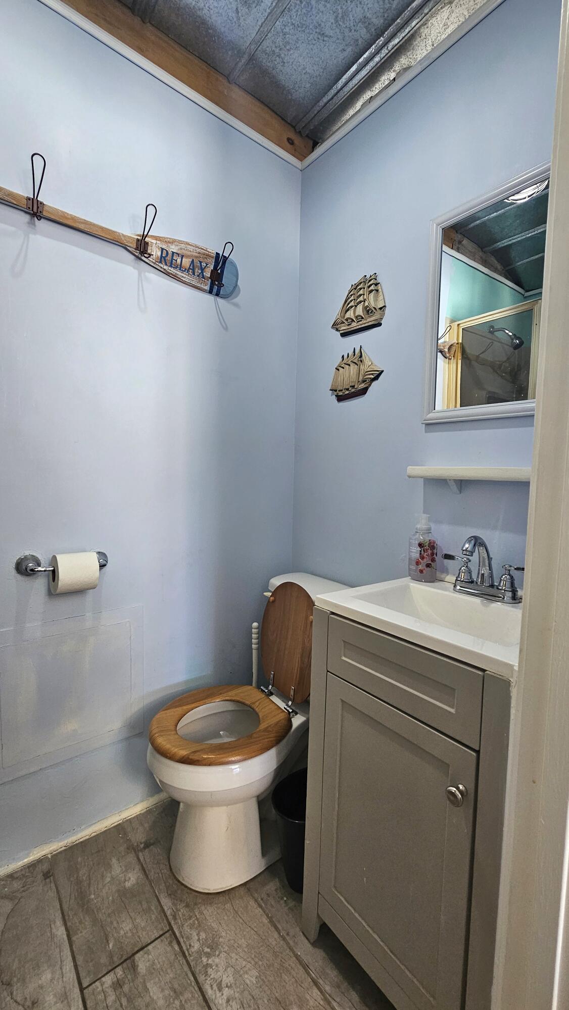 RIVIERA BEACH 1ST ADDN - Residential