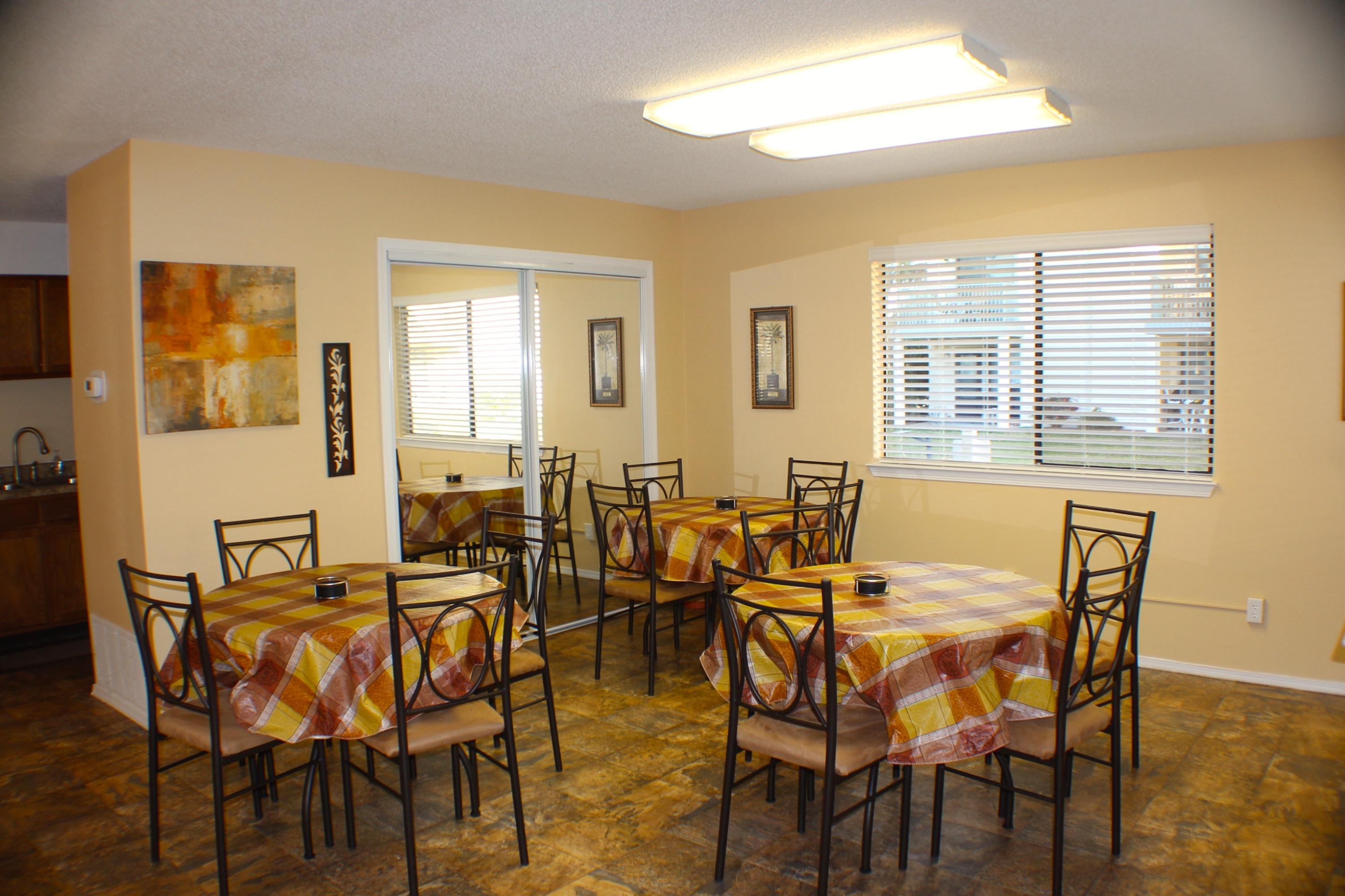 SANDPRINTS CONDO - Residential