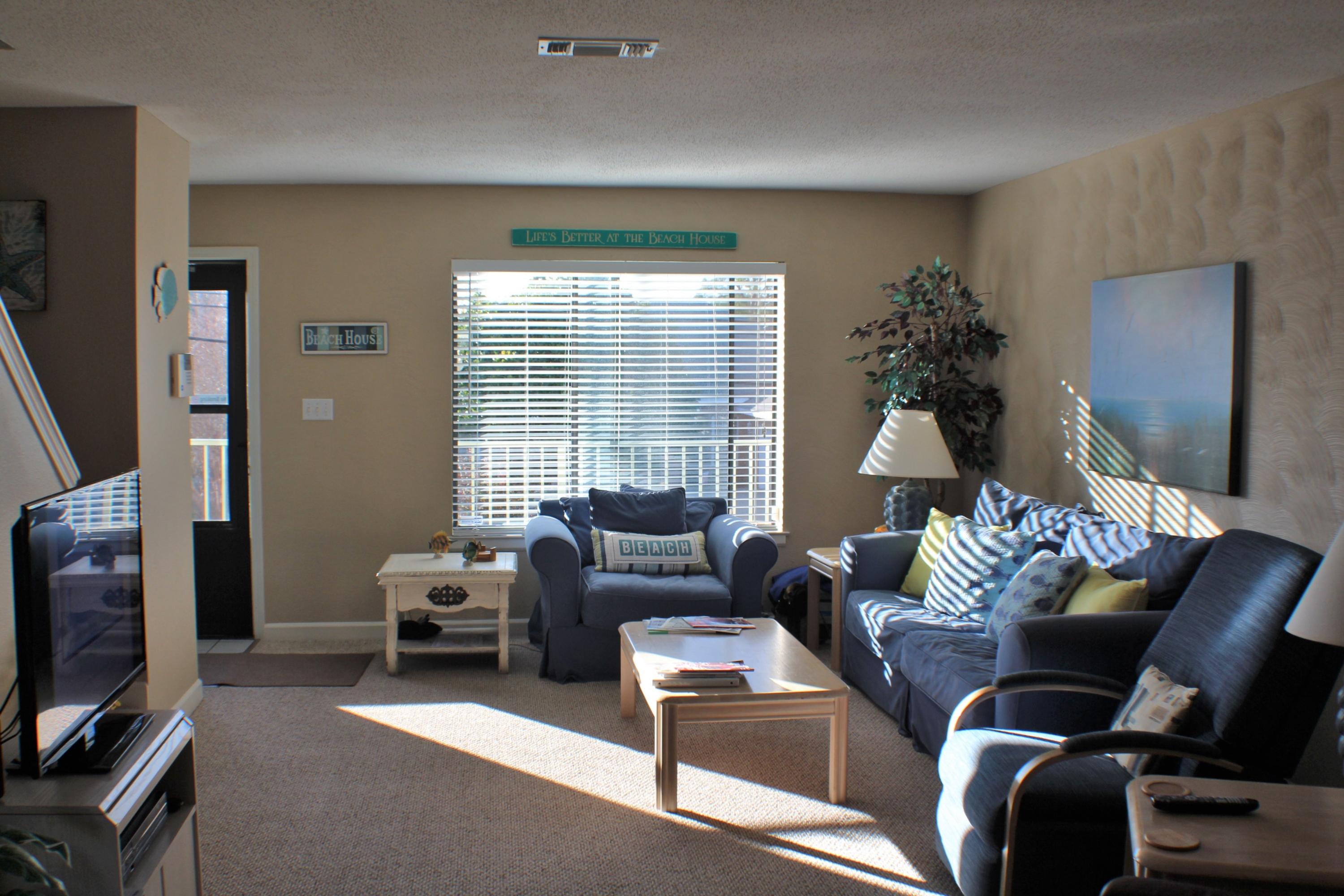 SANDPRINTS CONDO - Residential