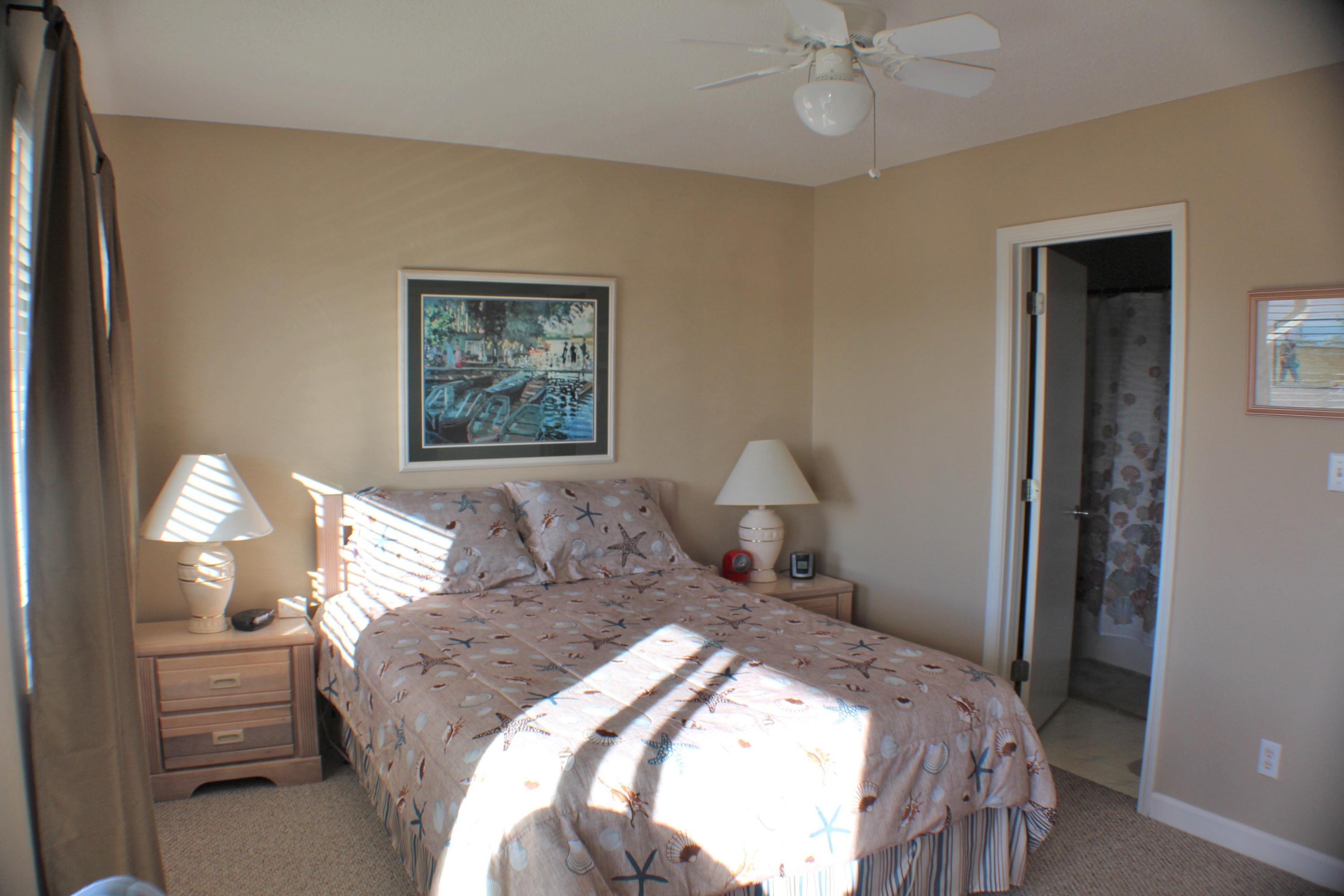 SANDPRINTS CONDO - Residential