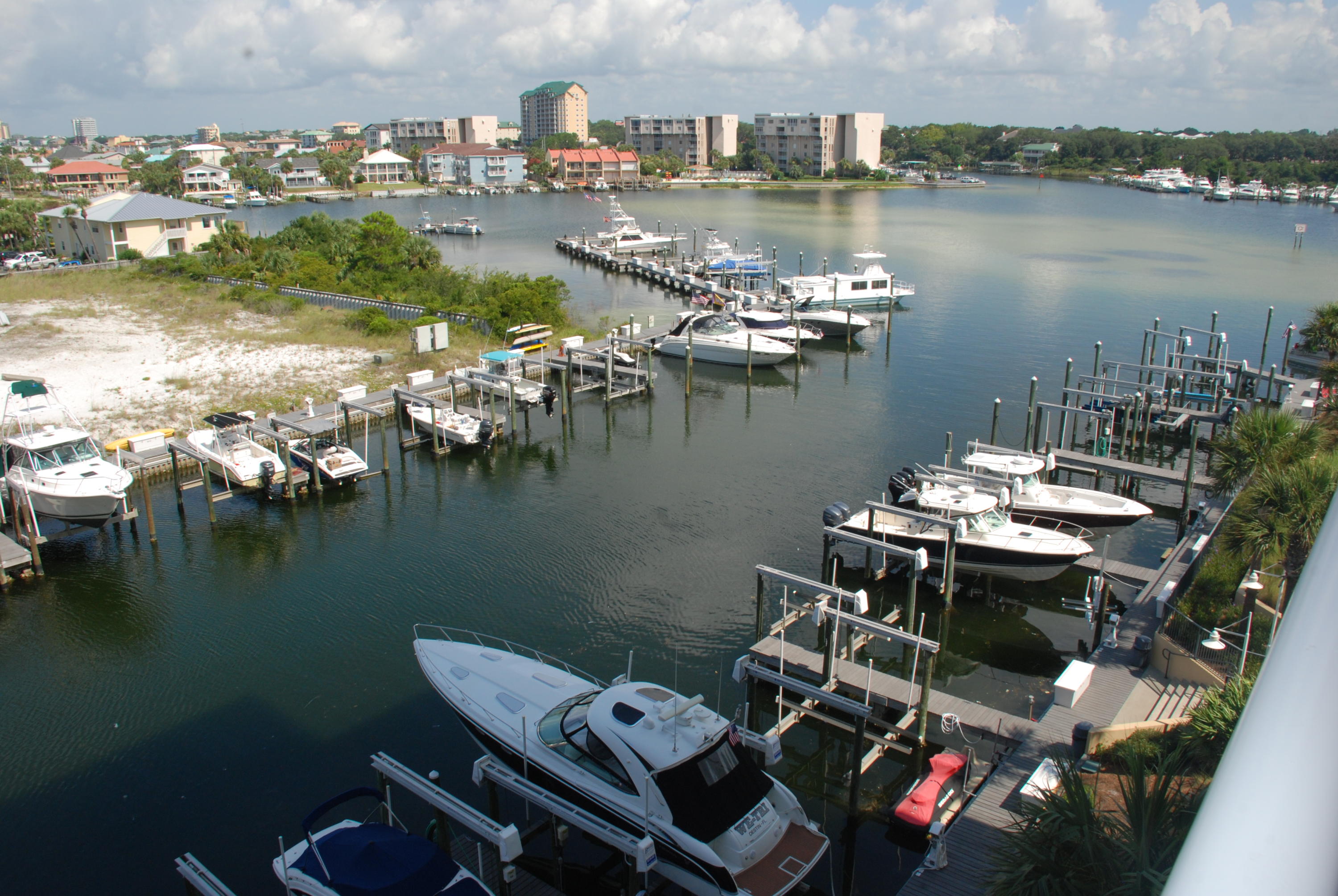 HARBOR LANDING - Residential