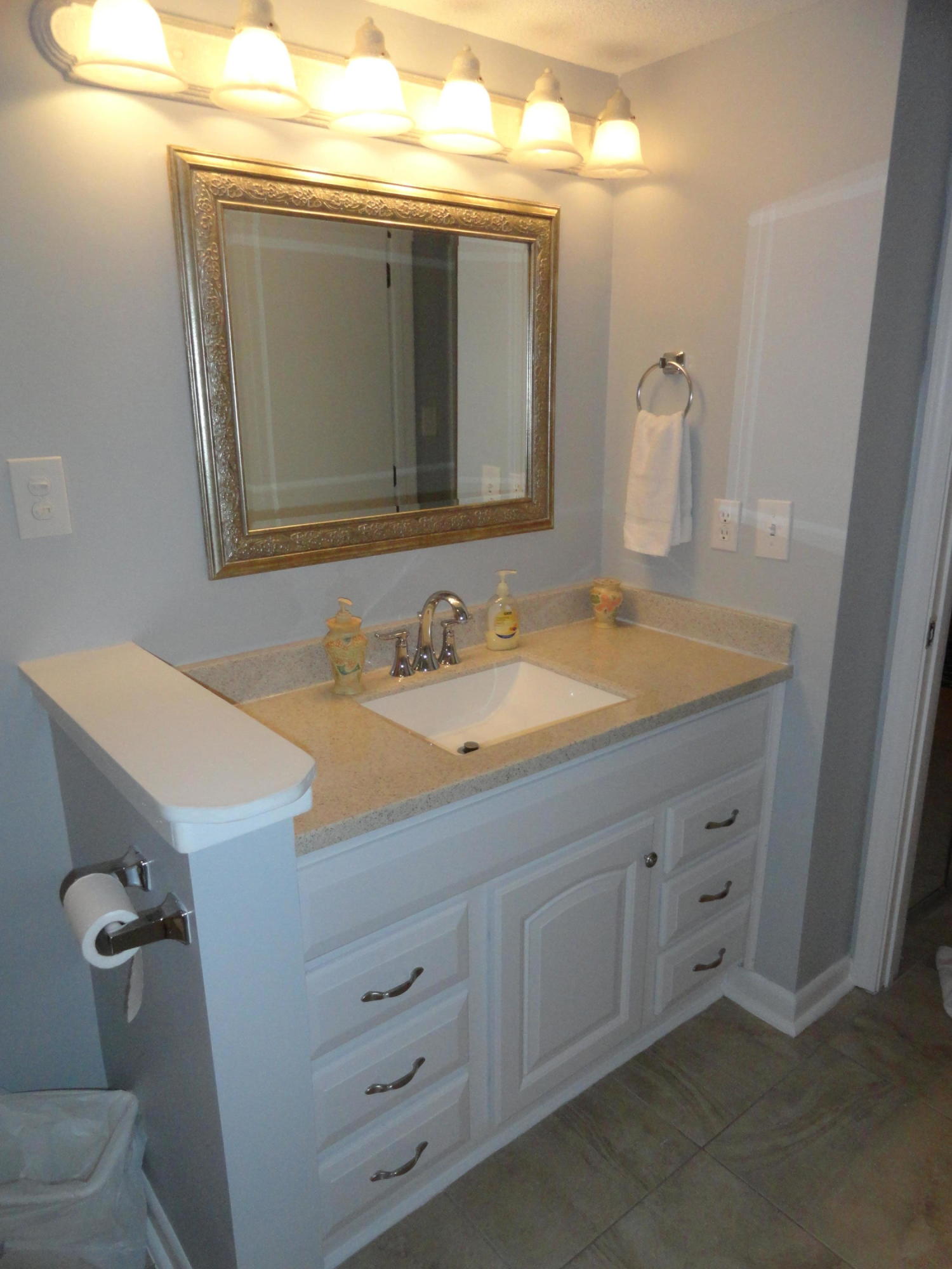 SEASCAPE CONDO GARDEN VILLA - Residential