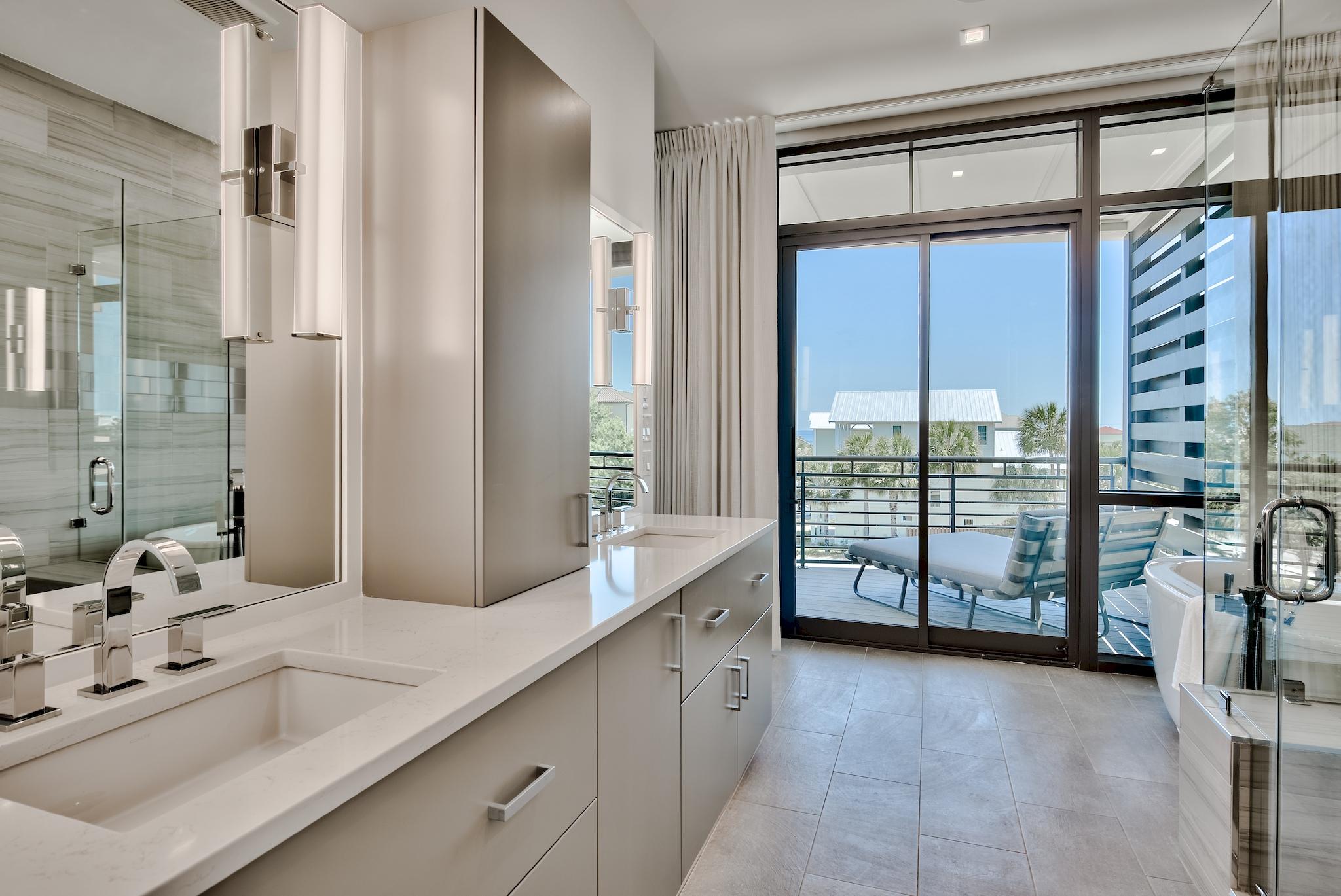 CREST DEVELOPMENT - Residential