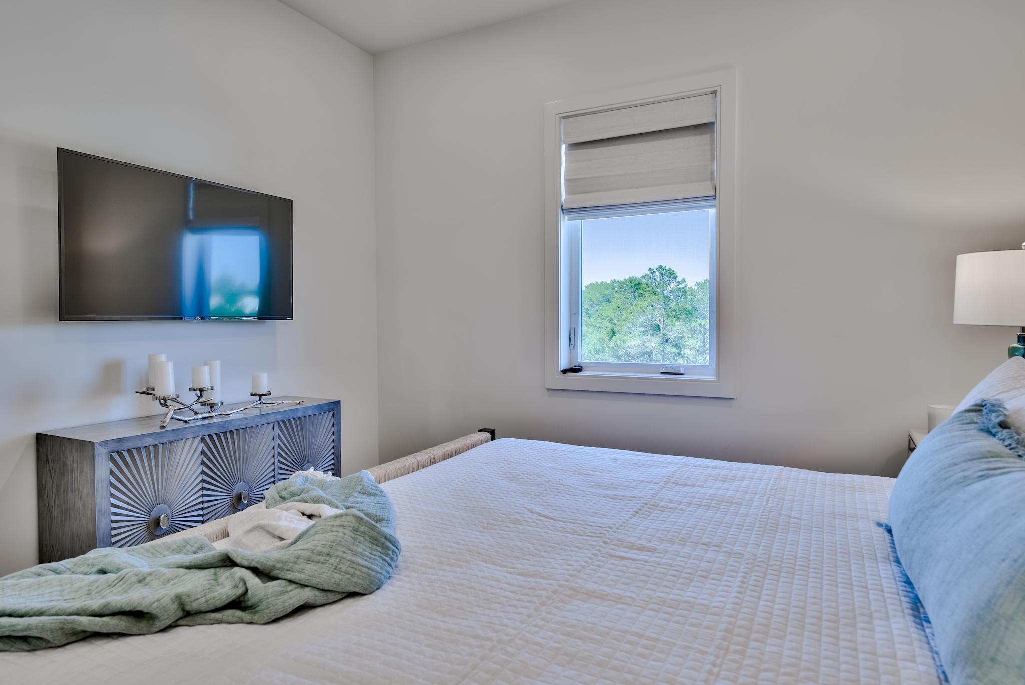 CREST DEVELOPMENT - Residential
