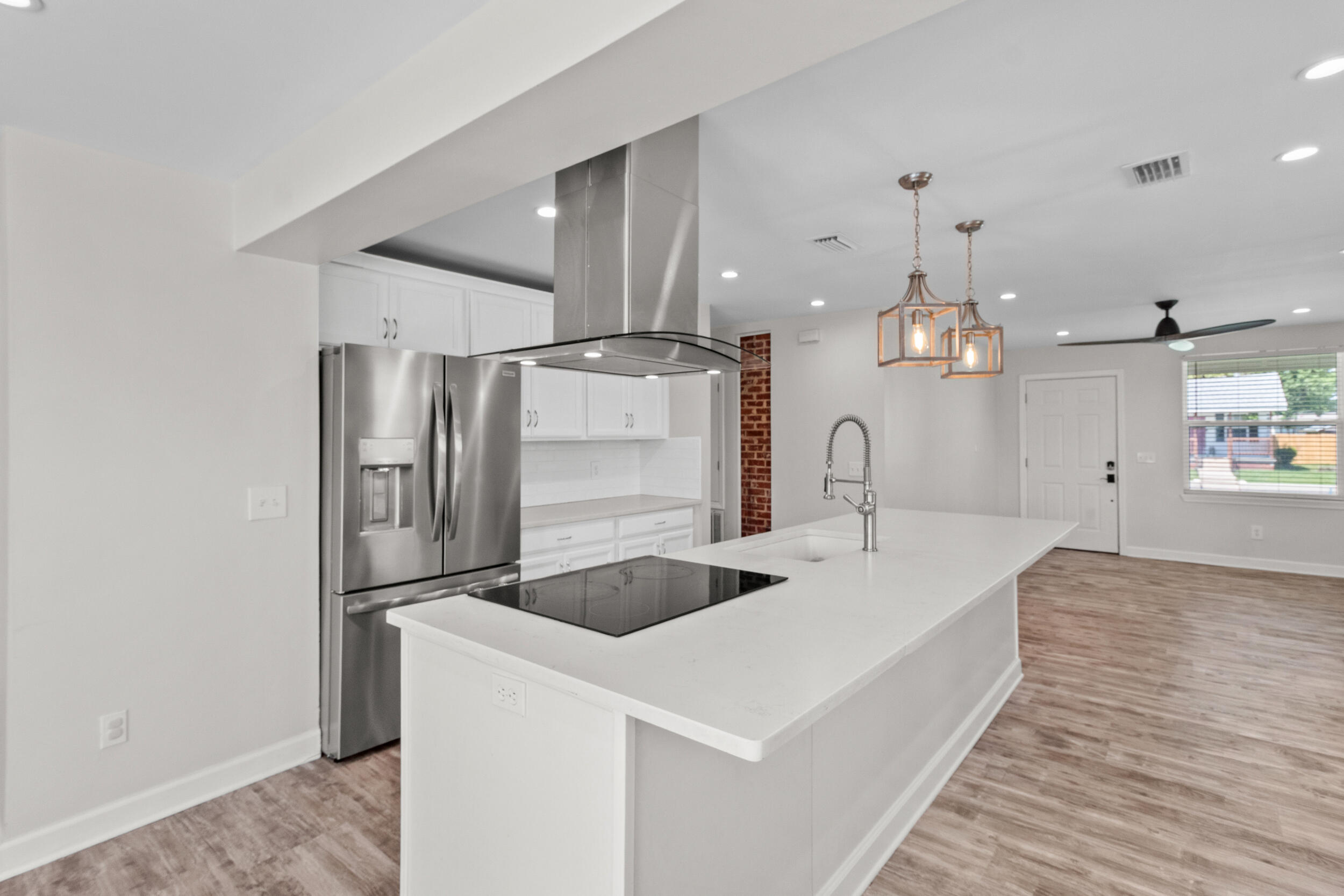 Bunkers Cove/Sudduths 4th Add - Residential Lease