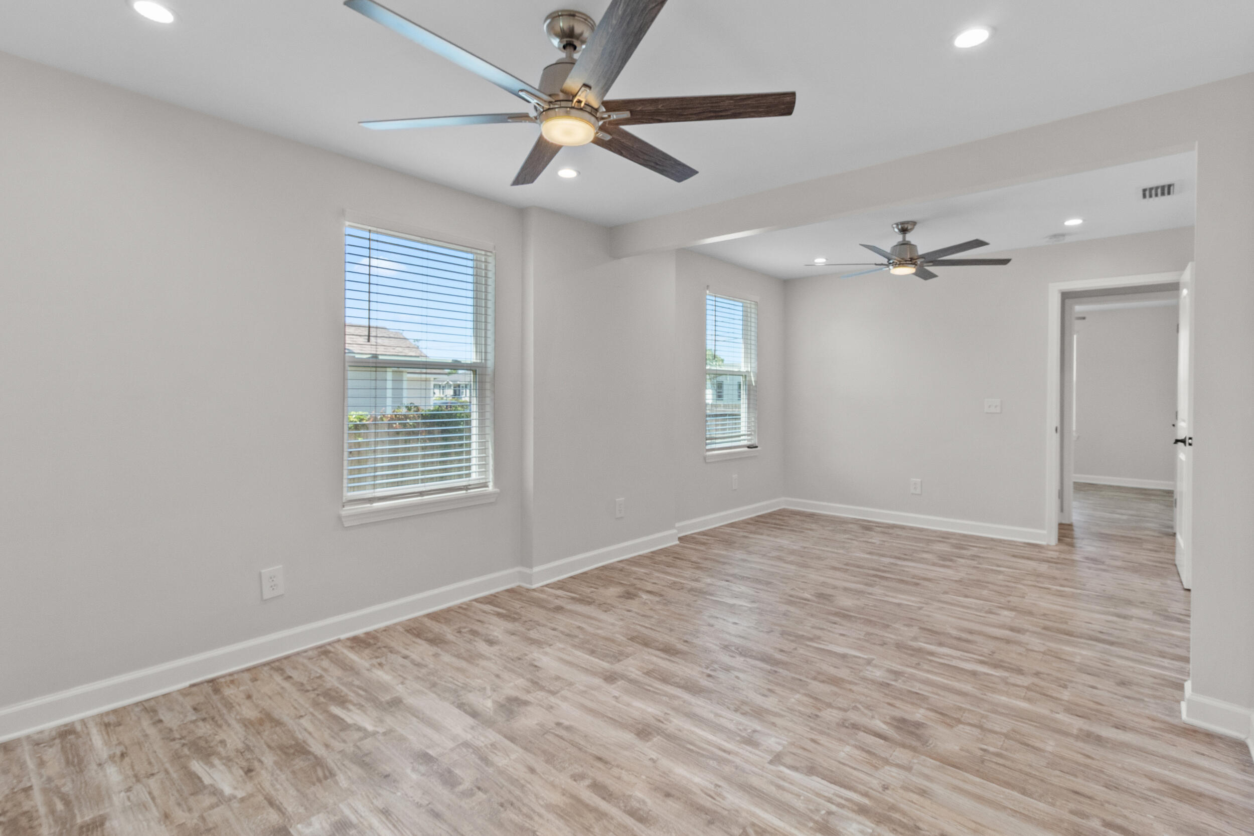 Bunkers Cove/Sudduths 4th Add - Residential Lease