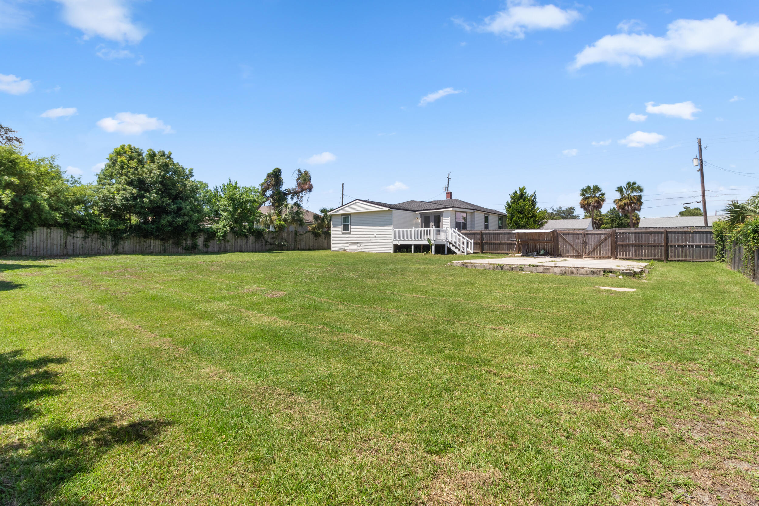 Bunkers Cove/Sudduths 4th Add - Residential Lease