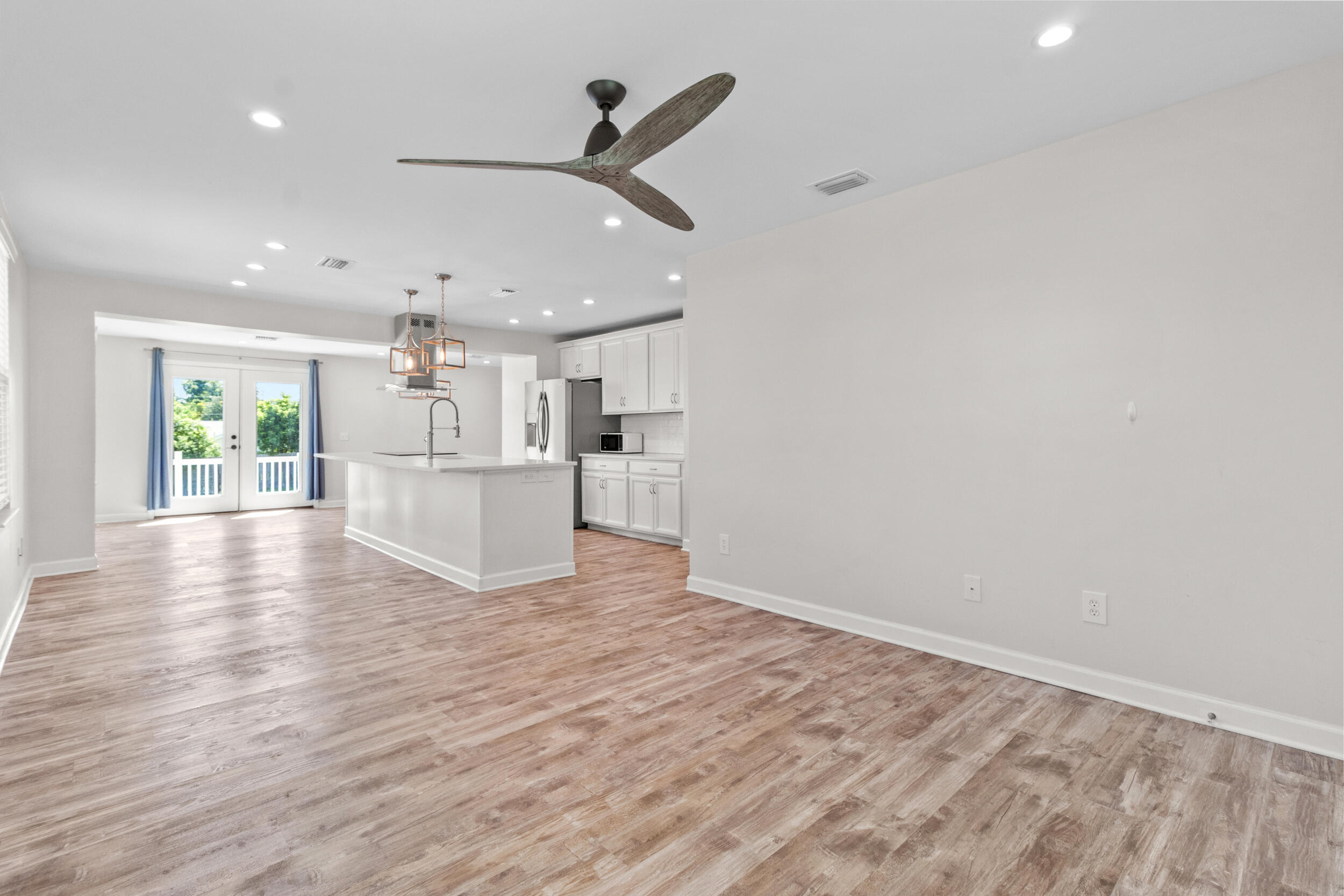 Bunkers Cove/Sudduths 4th Add - Residential Lease