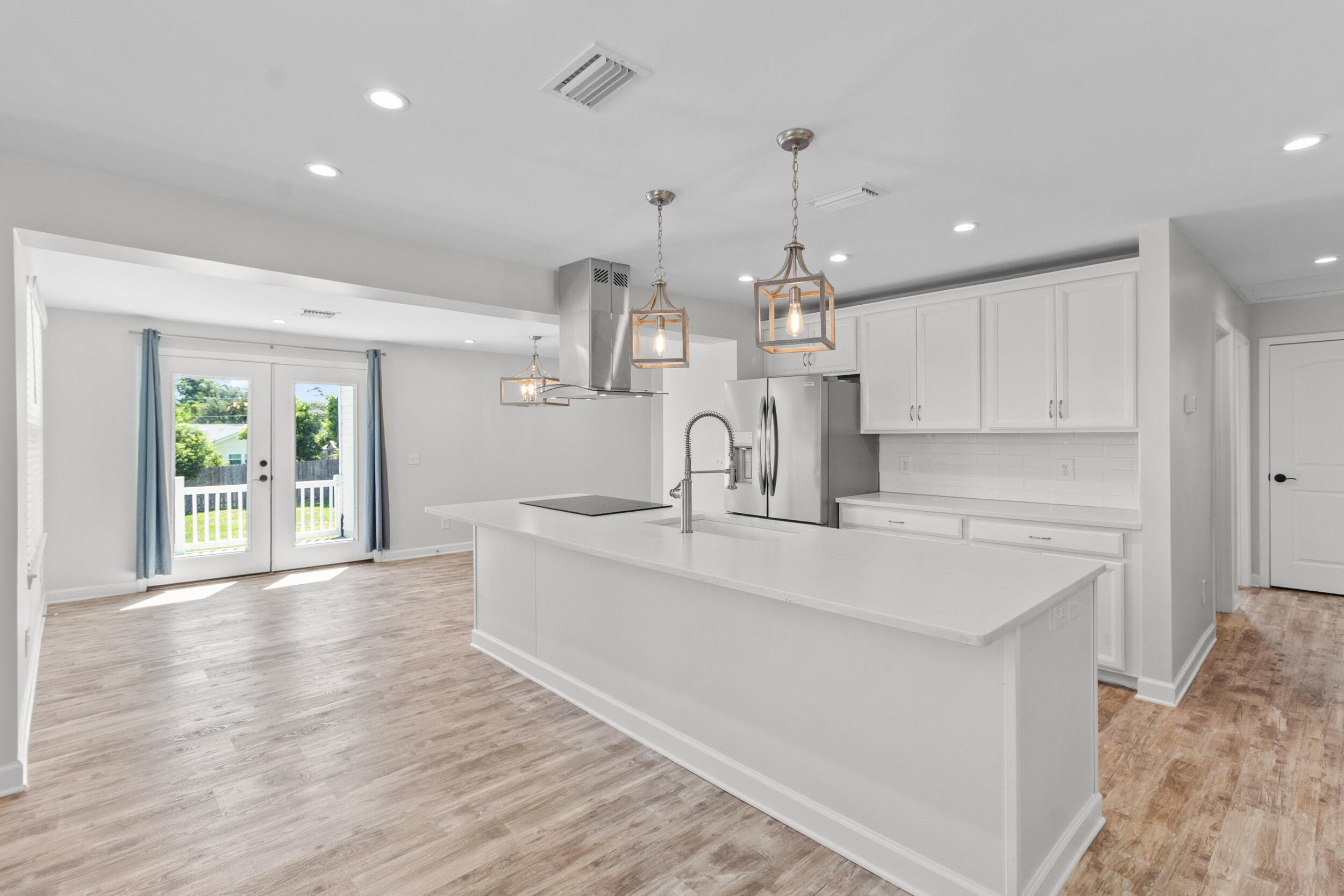 Bunkers Cove/Sudduths 4th Add - Residential Lease