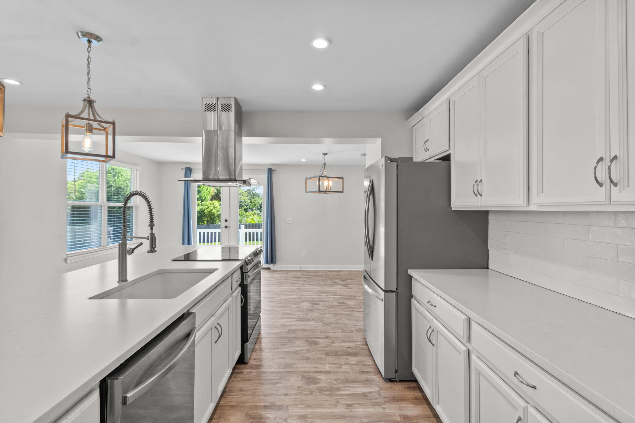 Bunkers Cove/Sudduths 4th Add - Residential Lease