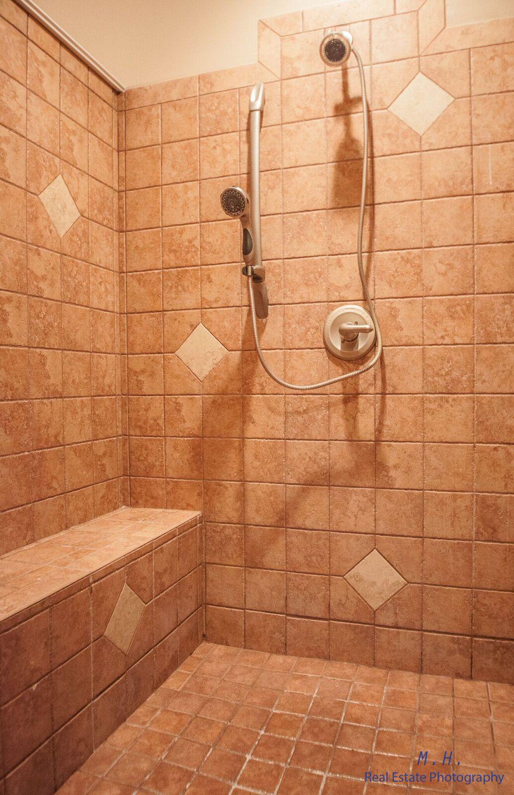 ROCKS COVE - Residential