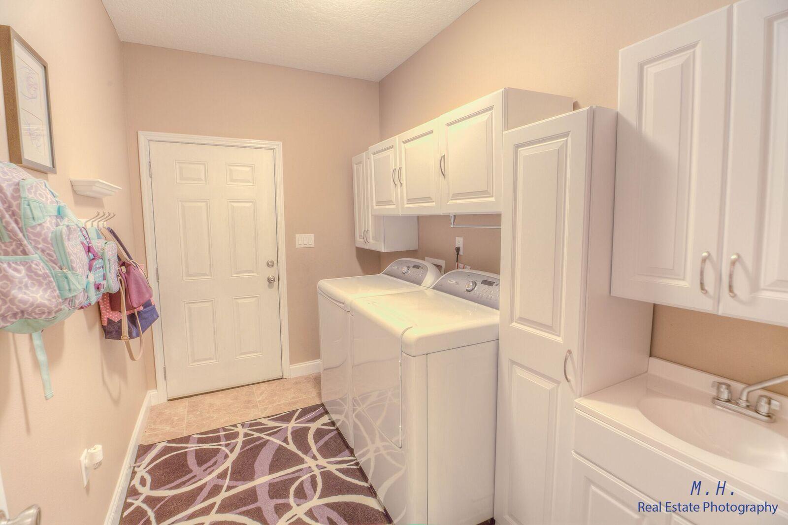 ROCKS COVE - Residential