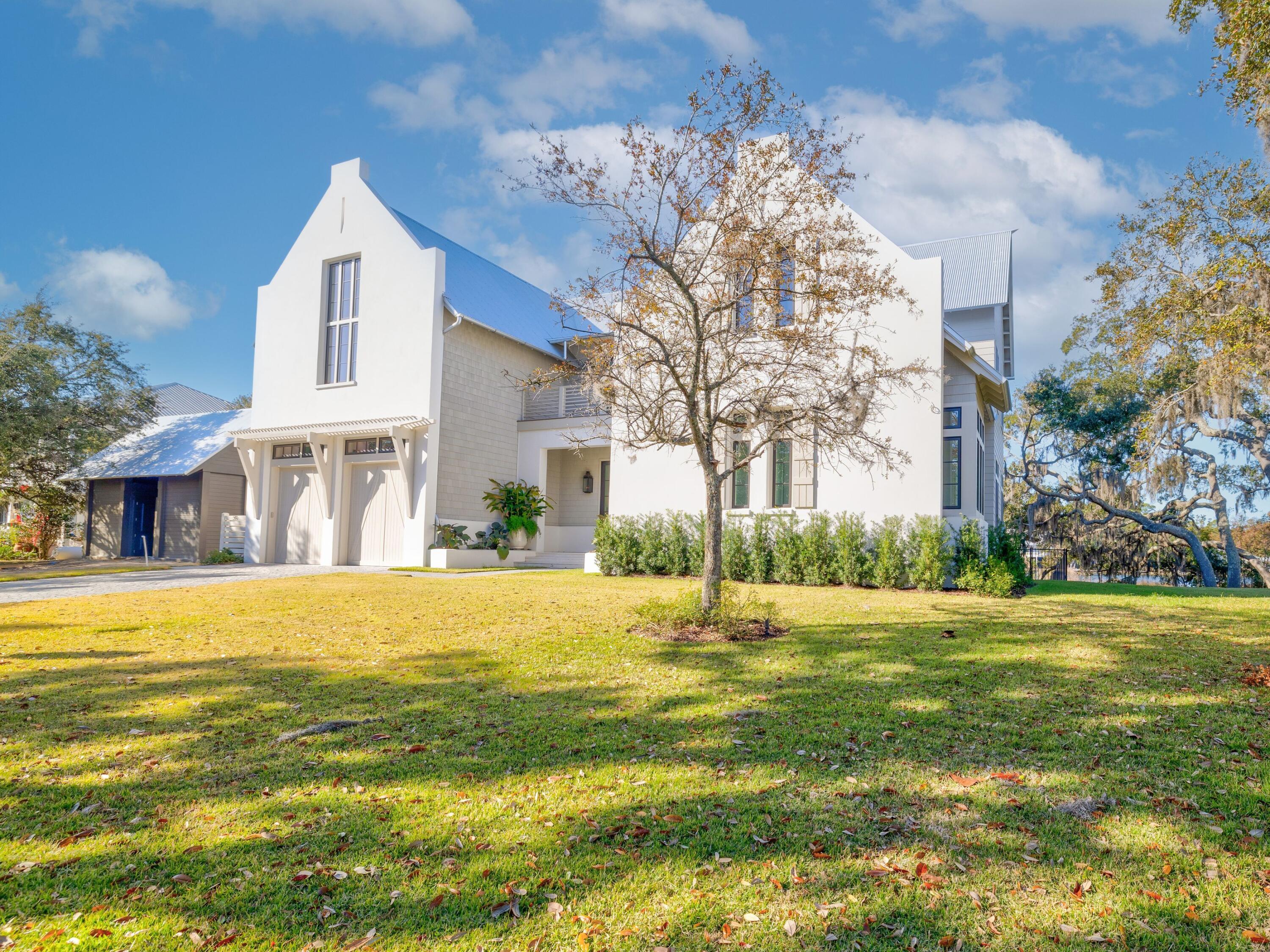 Arboleda Point - Residential