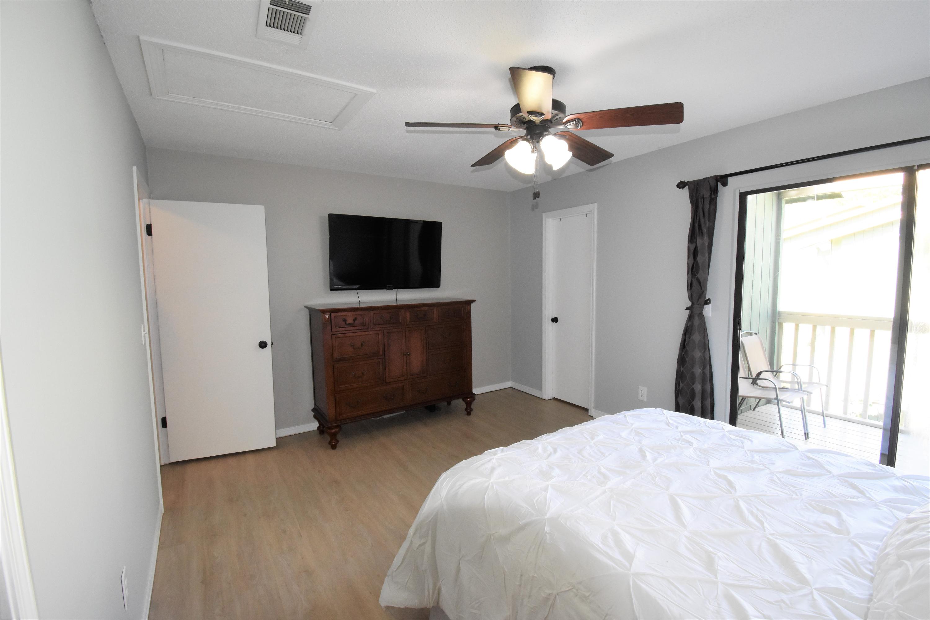 BIENVILLE SQUARE T/H - Residential